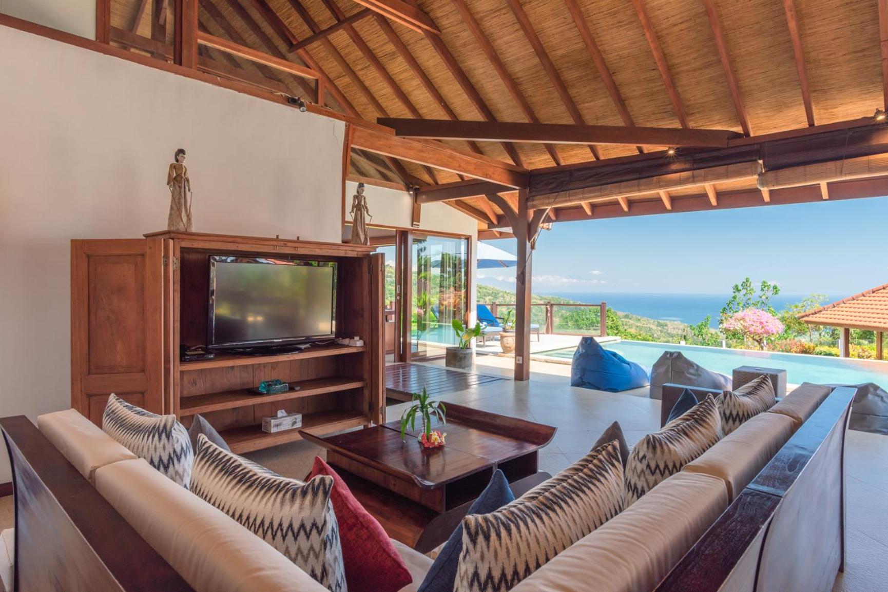 Villa Mia with Amazing Pool view 3