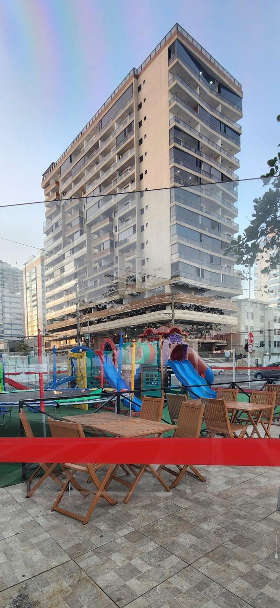 Frente para Praia