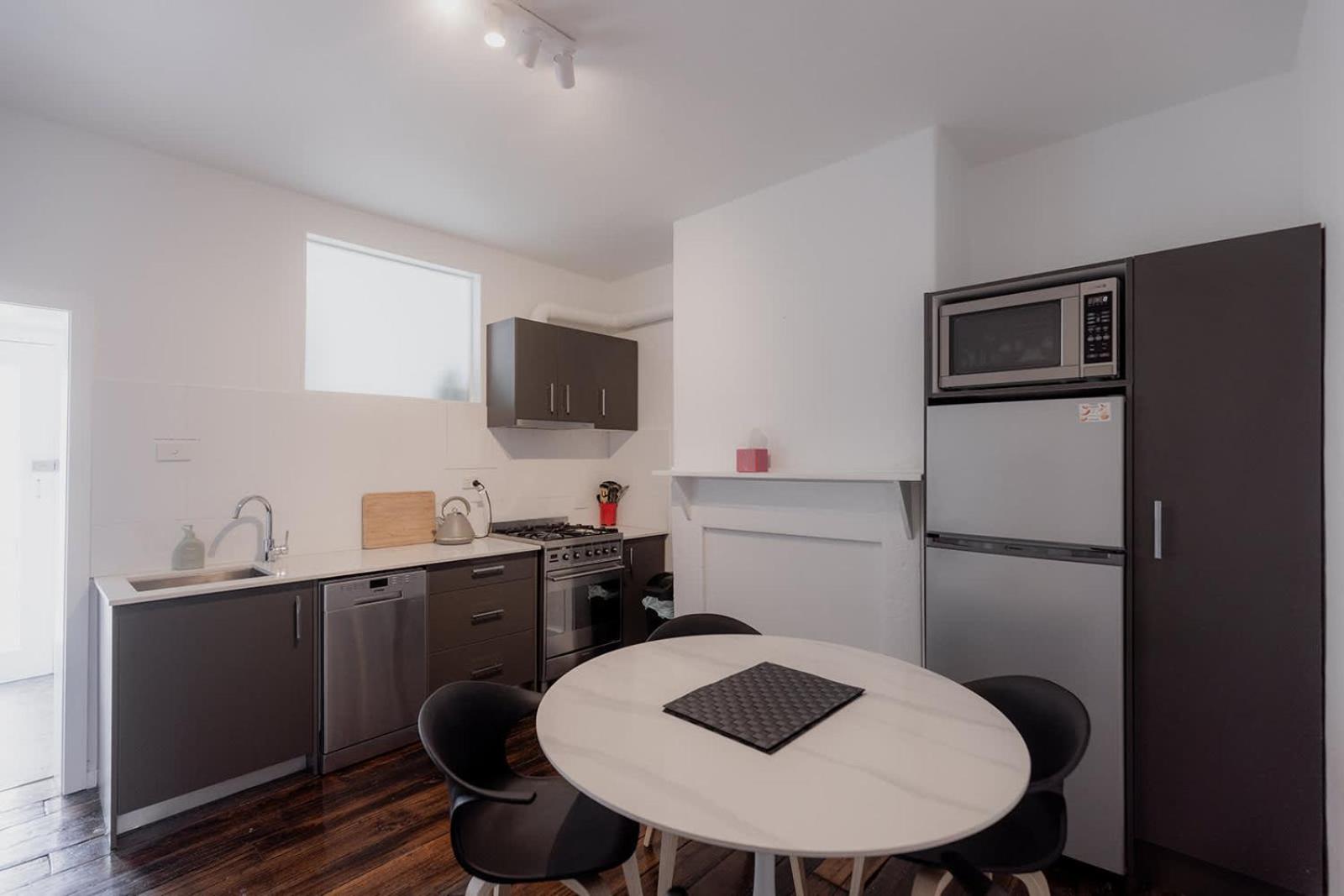 'Fifteen=' - Heritage Terrace in Battery Point