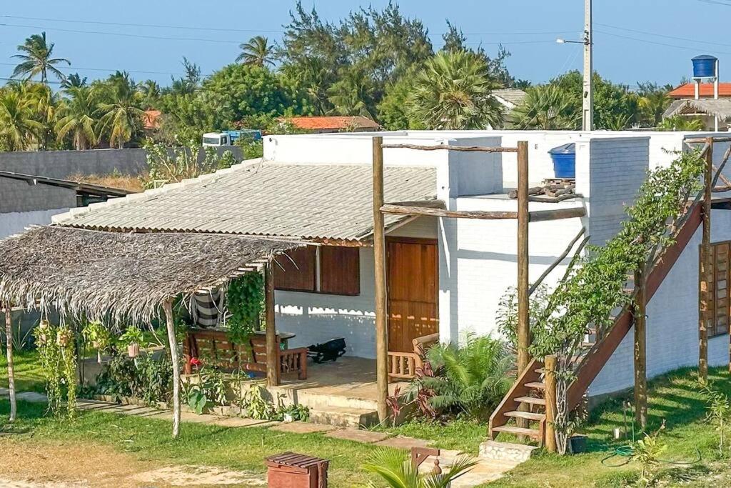 Chalé em Condomínio - Vista Mar - Hidro e Piscina