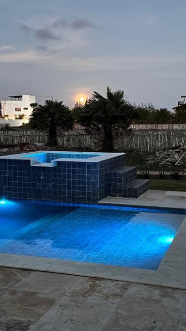 Chalé em Condomínio - Vista Mar - Hidro e Piscina