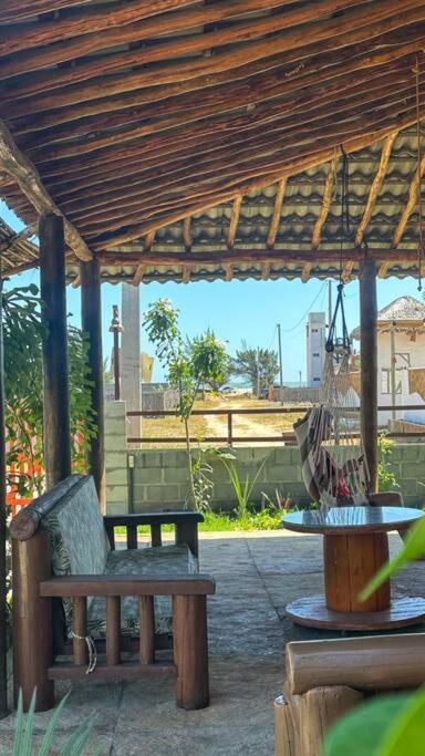 Chalé em Condomínio - Vista Mar - Hidro e Piscina
