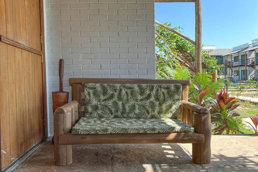 Chalé em Condomínio - Vista Mar - Hidro e Piscina