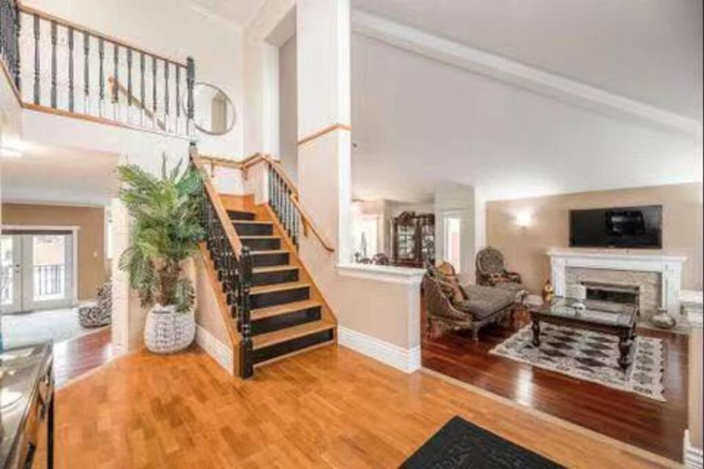 Cheerful exclusively whole house 3bedroom 3bath