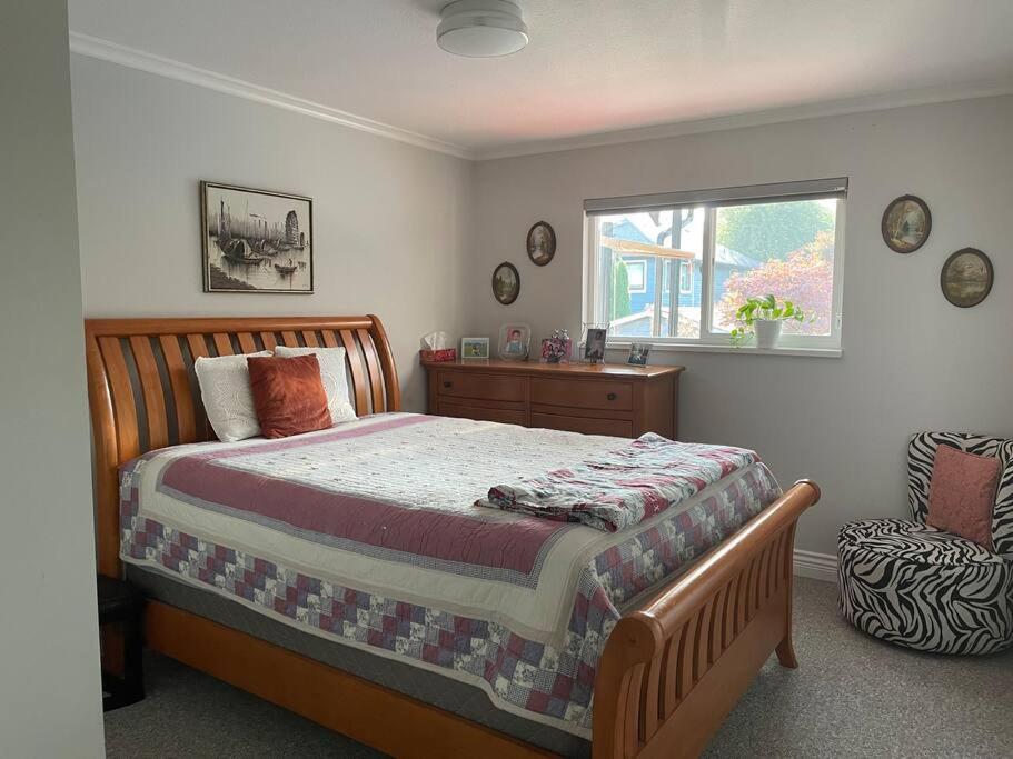 Cheerful exclusively whole house 3bedroom 3bath