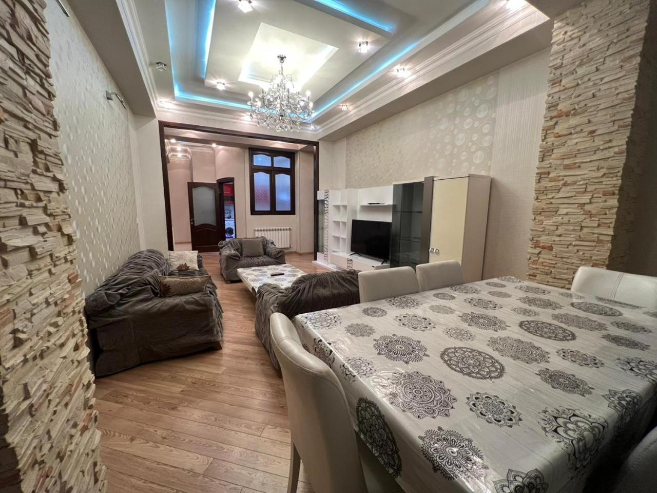 3-rooms apartment in Baku