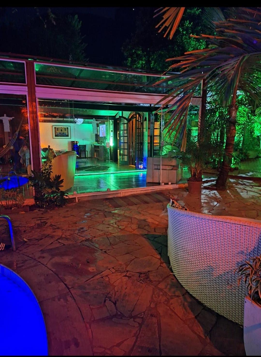 Casa 6 quartos piscina e sauna
