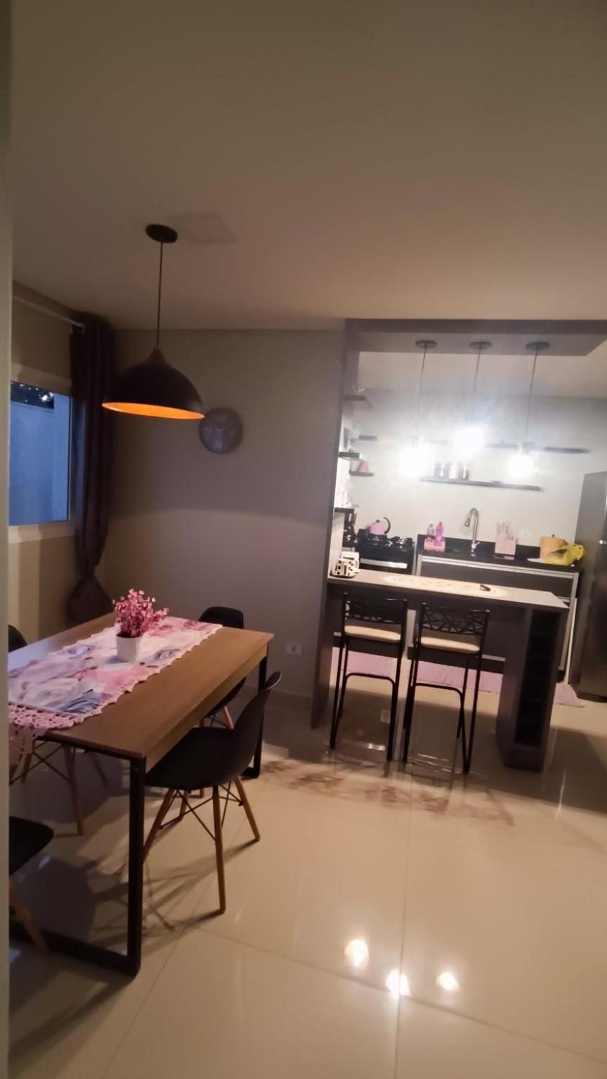 Apto novo, central e aconchegante em Foz
