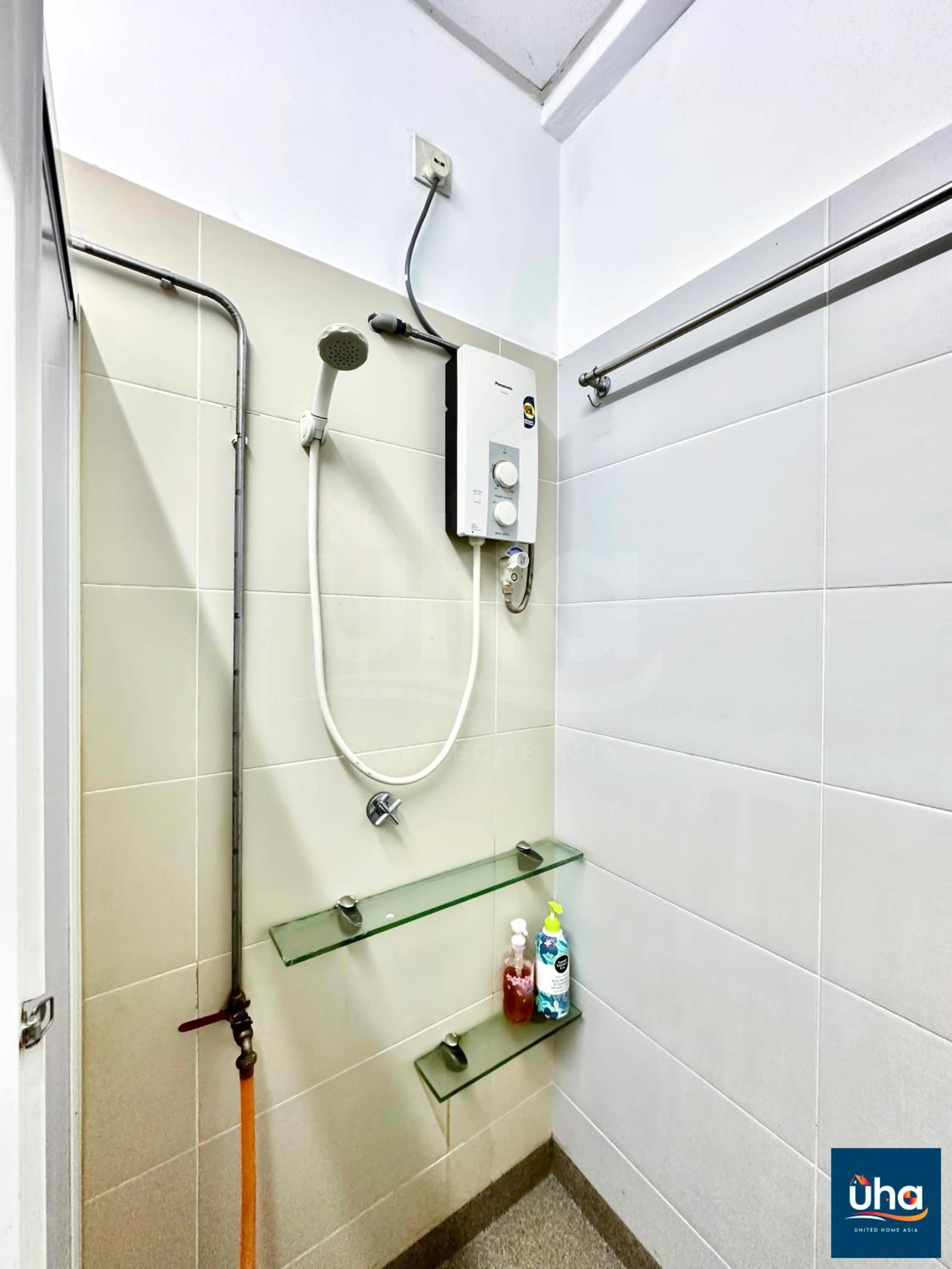 Akademik Suite by RR JBcity