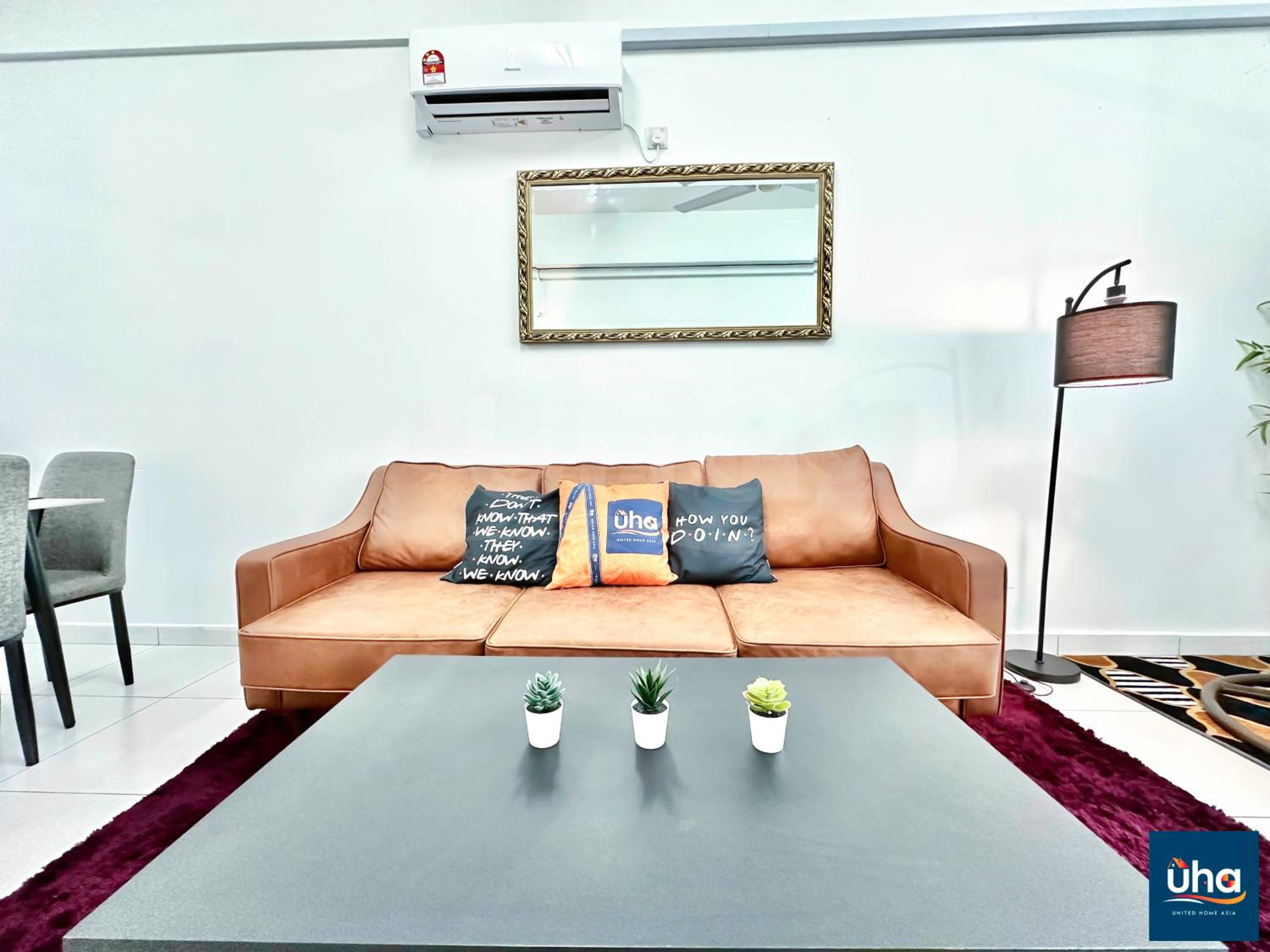 Akademik Suite by RR JBcity