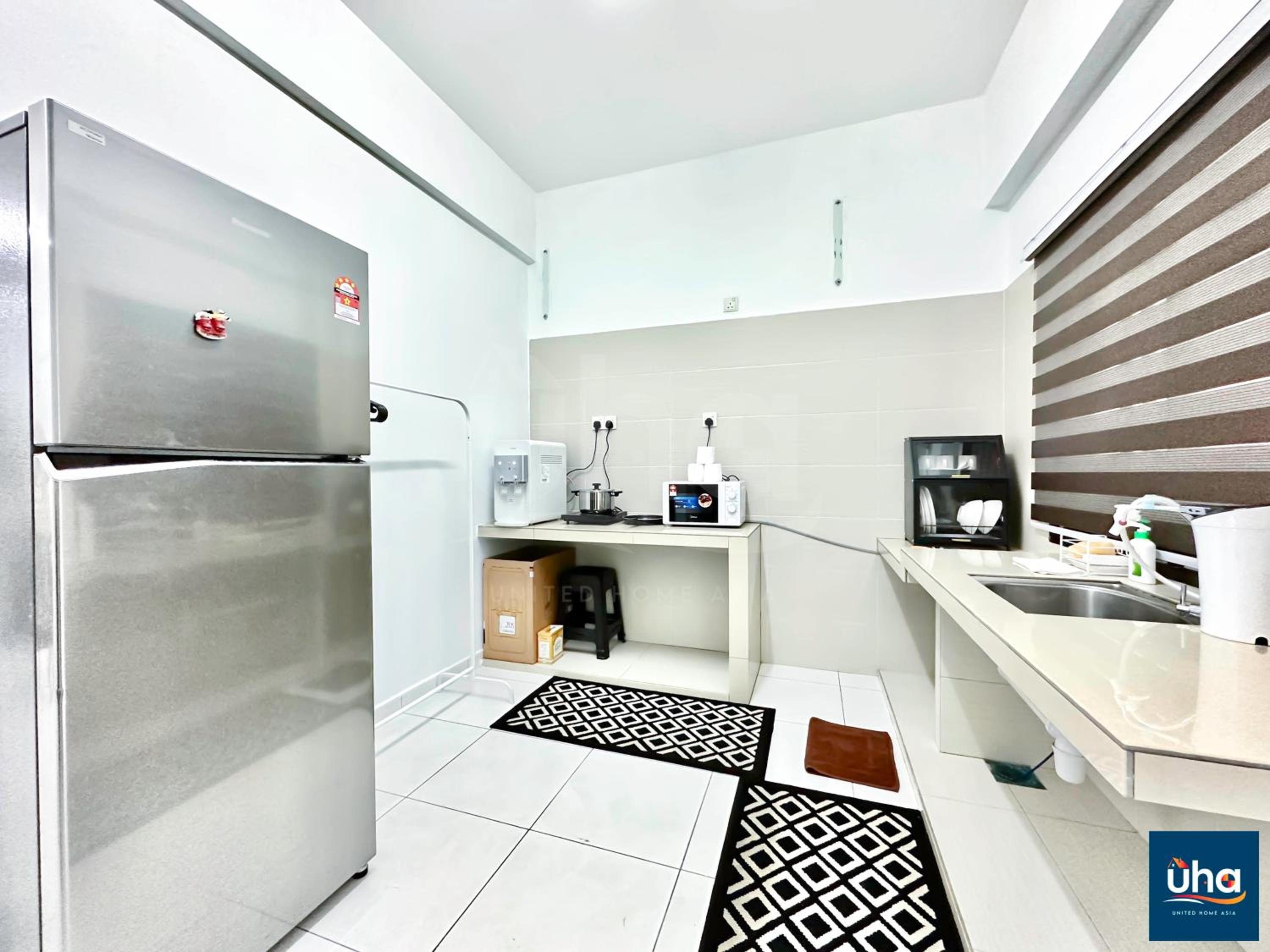 Akademik Suite by RR JBcity