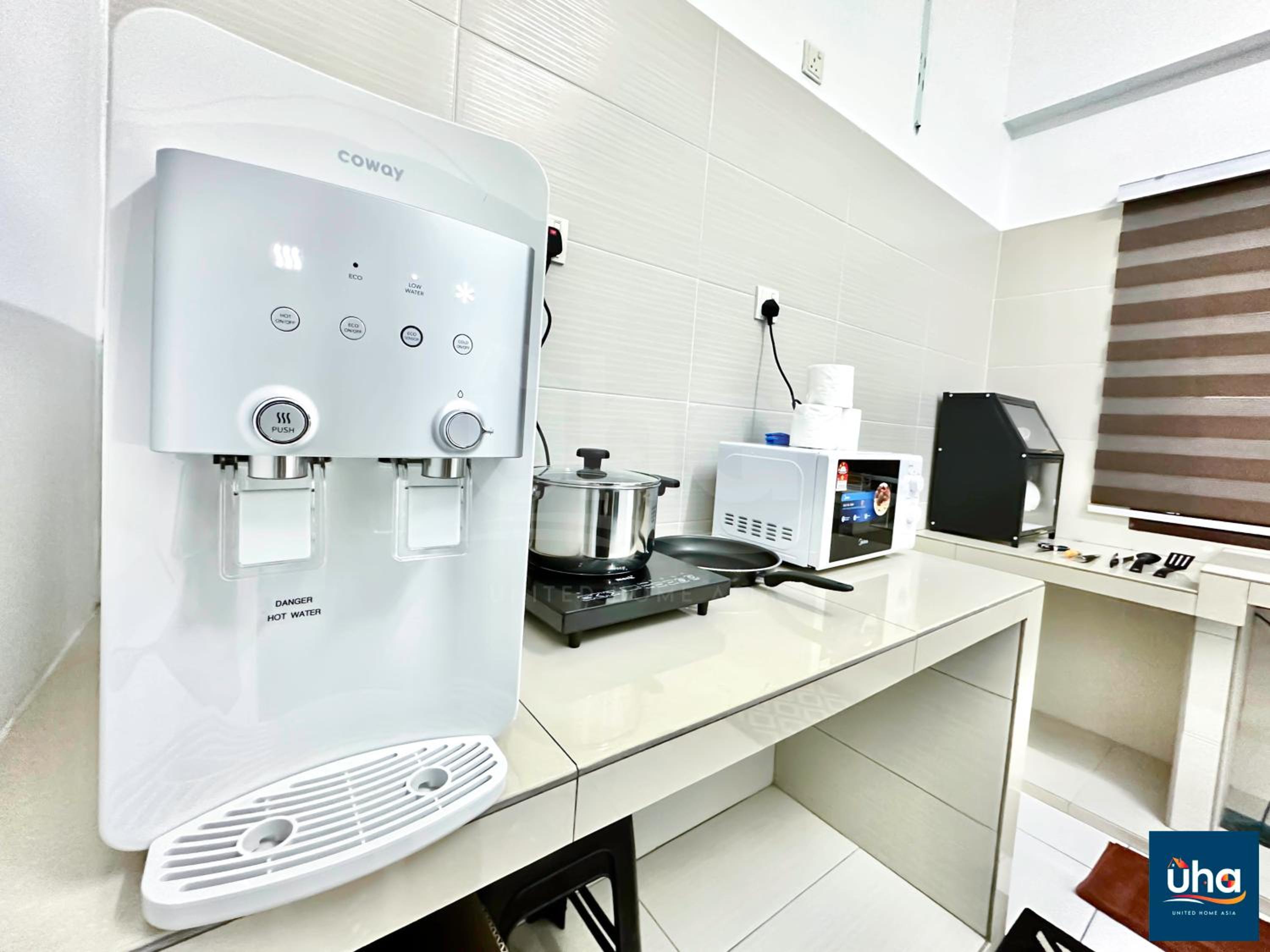 Akademik Suite by RR JBcity
