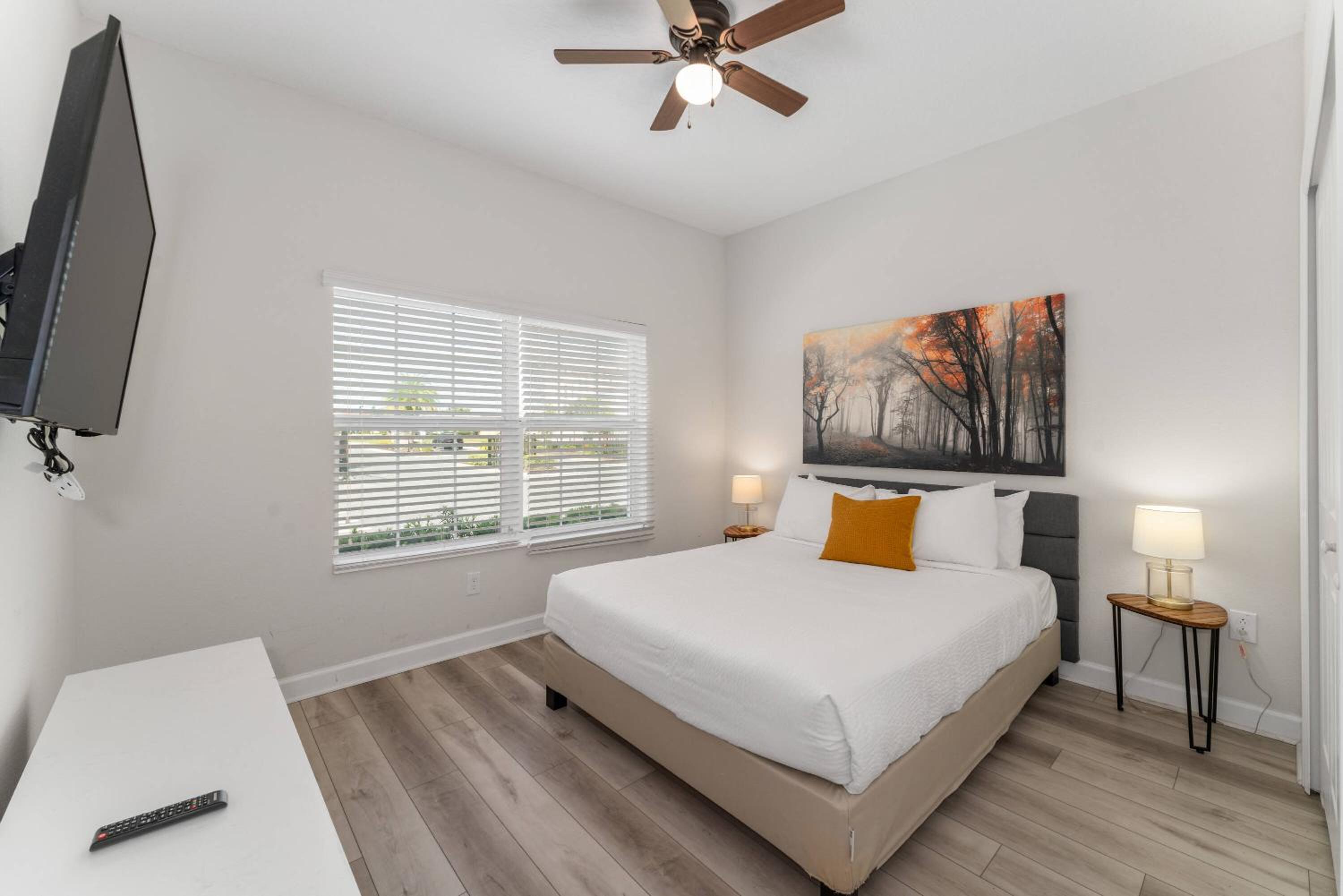 Townhome with pool at Storey Lake view 4