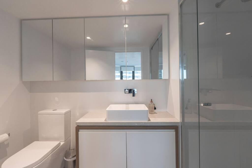 FV Peppers 2BR 2BA w Parking, Shared Spa, Gym, Pool