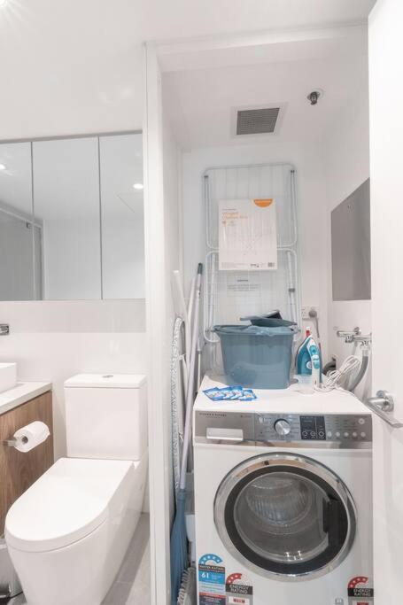 FV Peppers 2BR 2BA w Parking, Shared Spa, Gym, Pool
