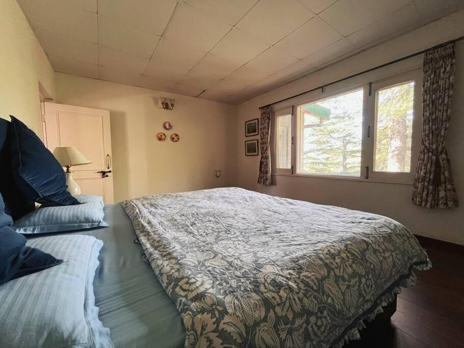 4 bedroom villa with garden near Chail Sanctuary view 5