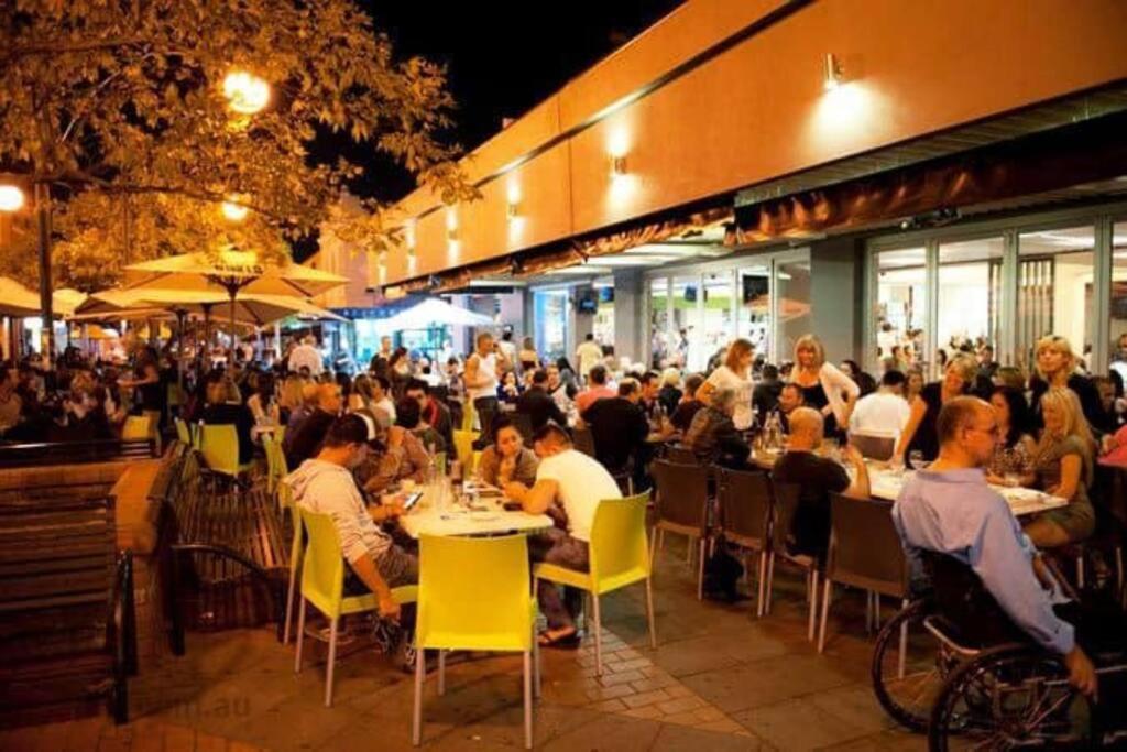 Family Oasis Walking distance to Chadstone SC