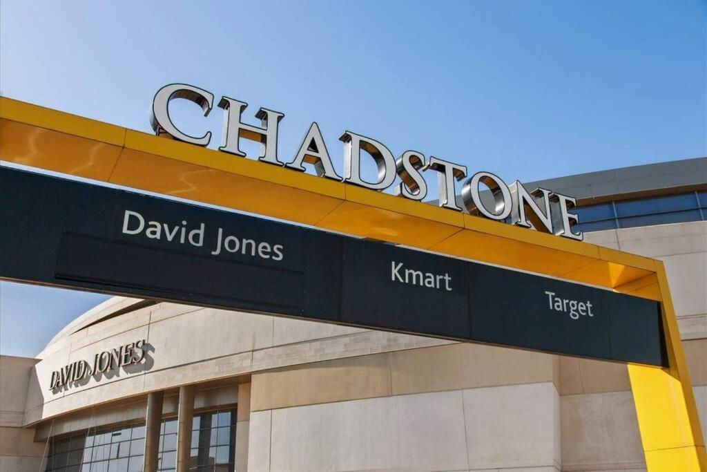Family Oasis Walking distance to Chadstone SC