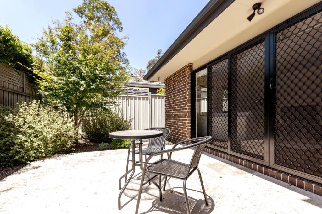 Family Oasis Walking distance to Chadstone SC