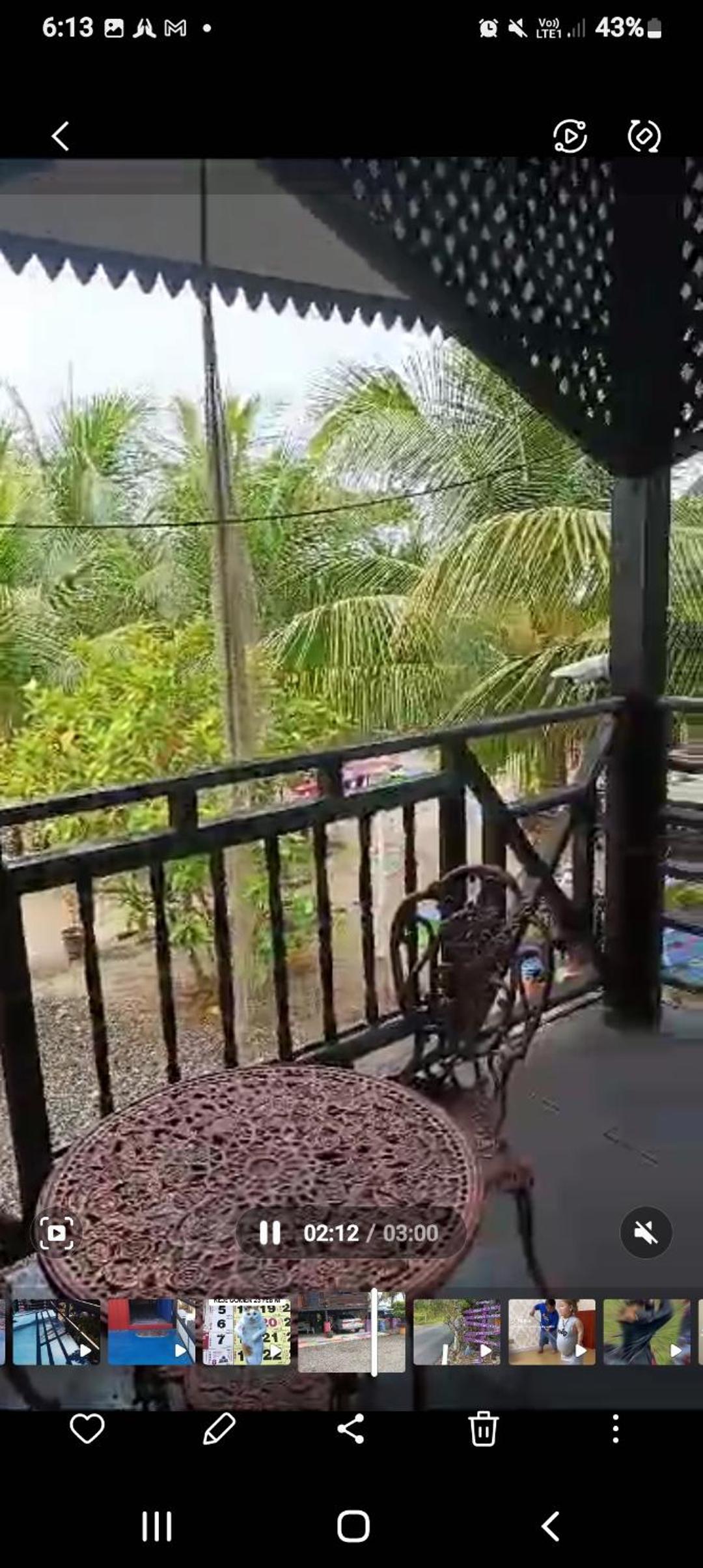 RUMAH KAYU ED BEACH Cafe photo 4