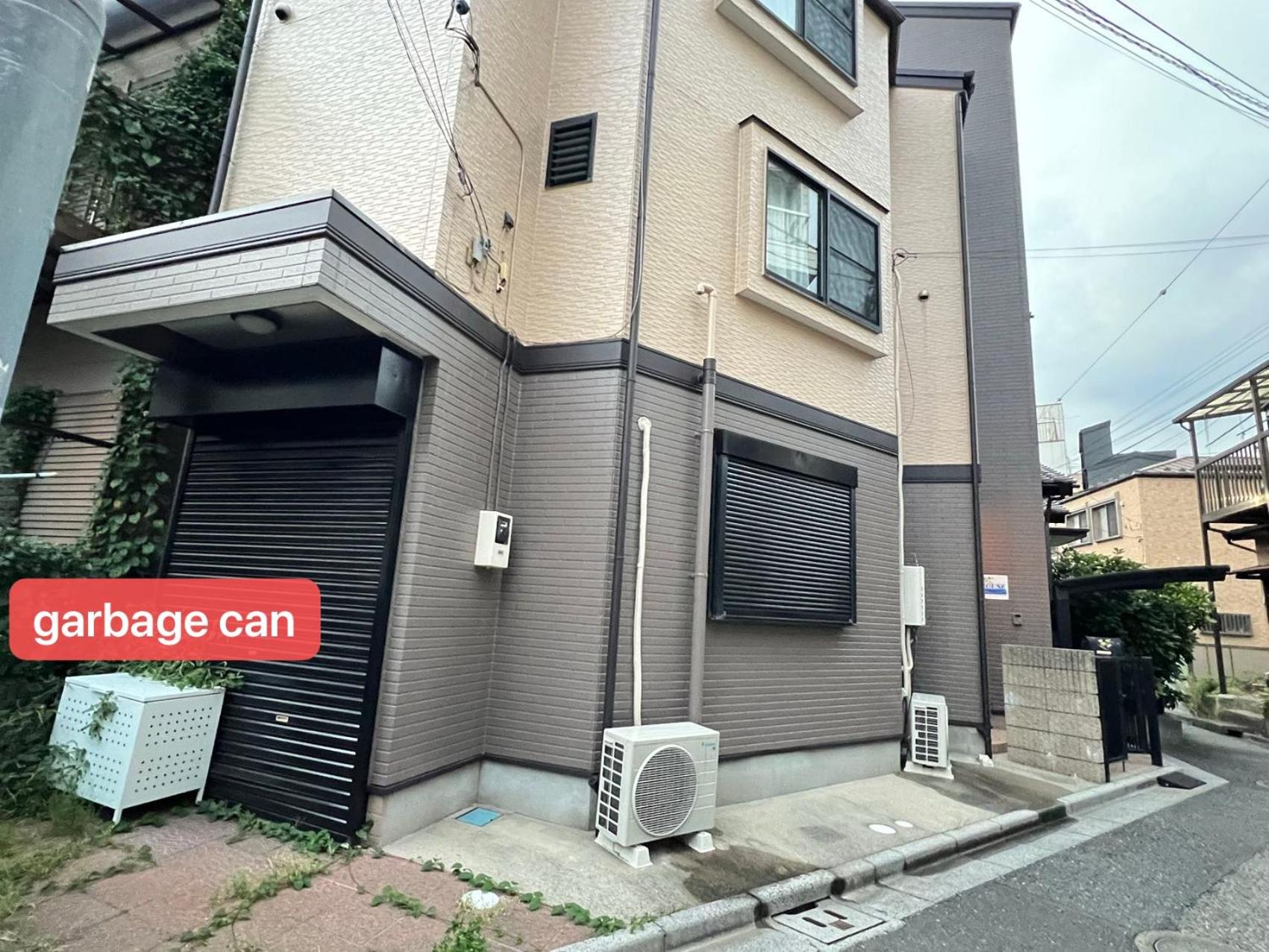 7House