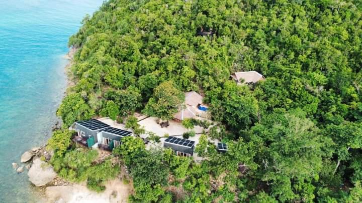 Anjawan Island Resort