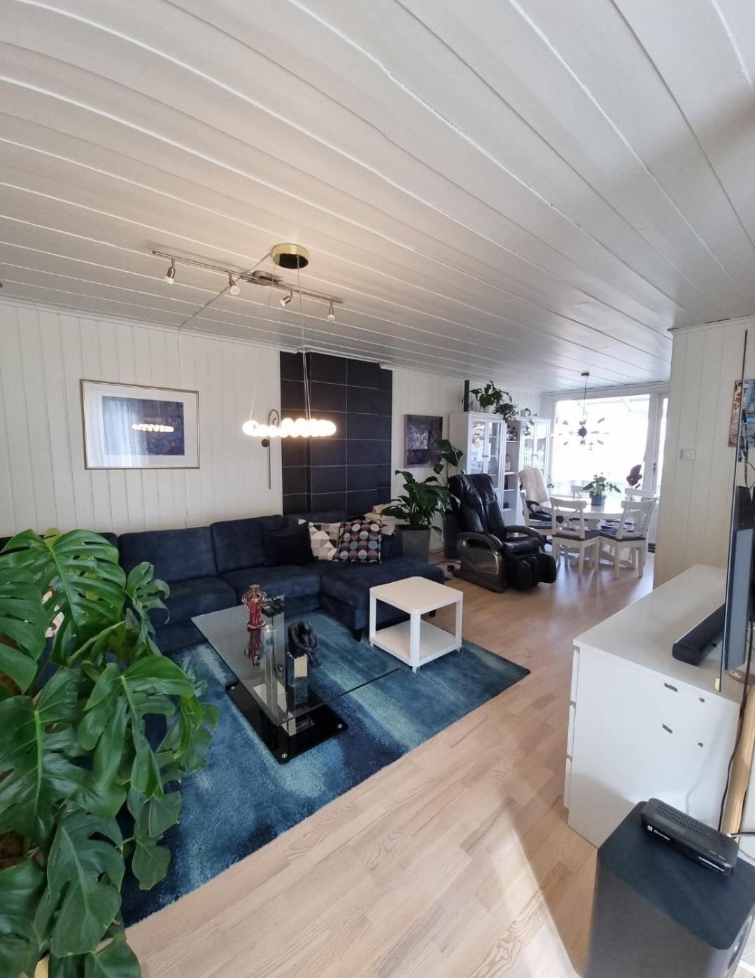 Room In Handsome Haven House view 2