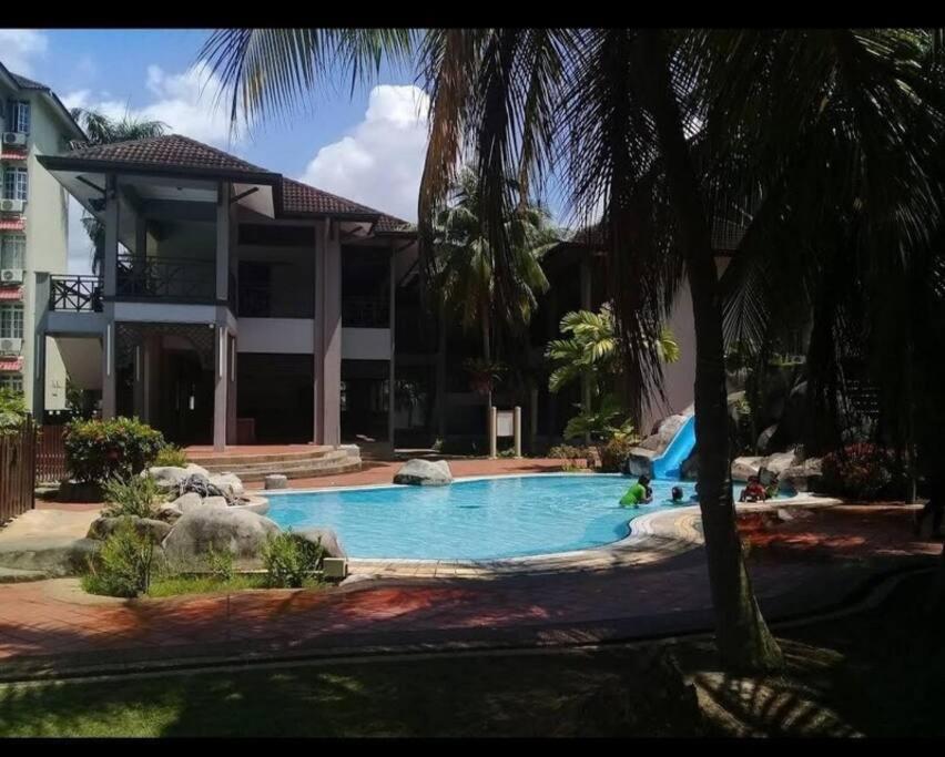 Holiday Home PD Perdana Condo photo 4
