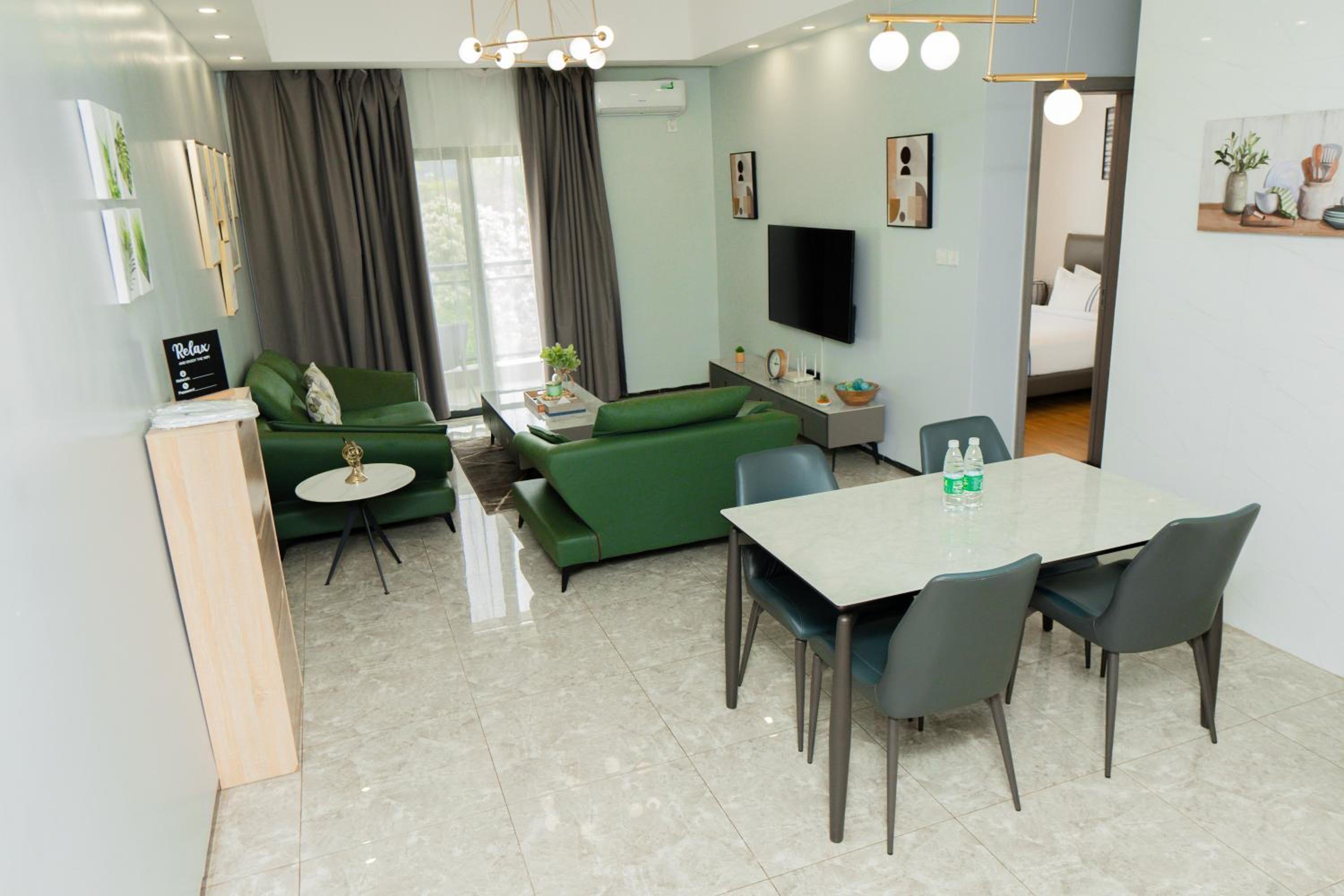 2 BR luxury apartment, KGL-Nyarutarama view 4