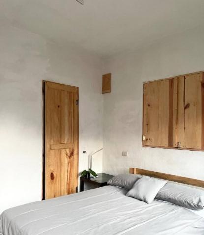 EB5 Escape-Contemporary Stay, San Marcos La Laguna #8 view 3