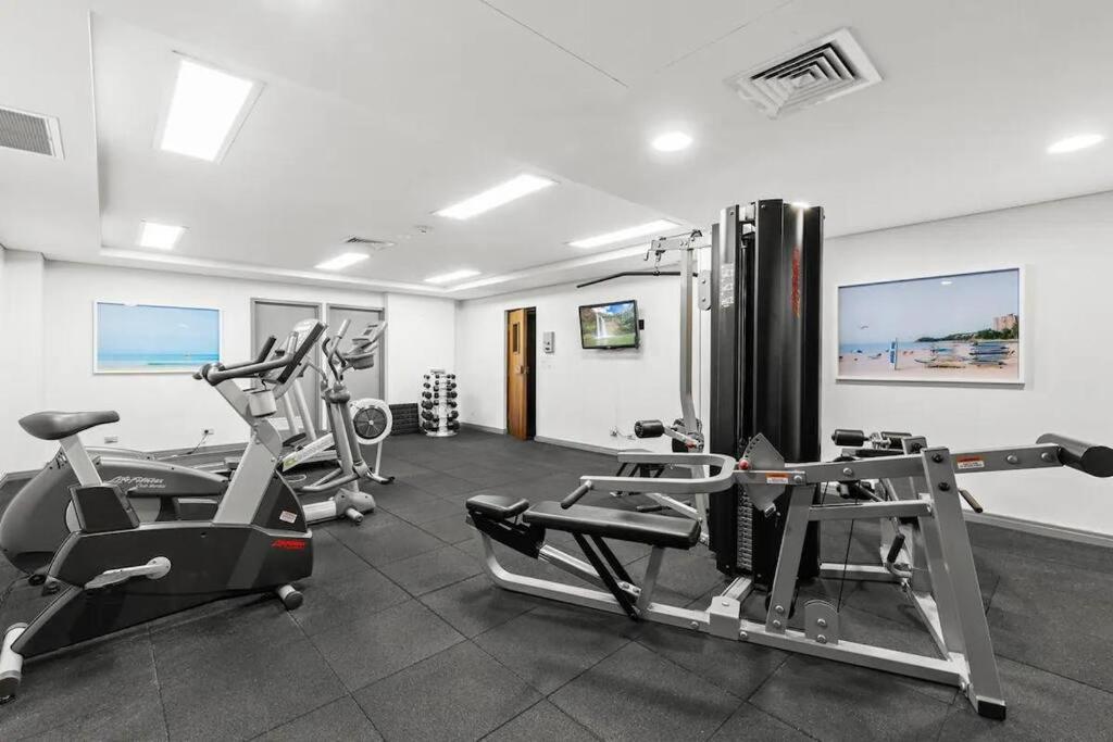 MAN54 -Manly Magic Waterfront Retreat with Gym & Sauna