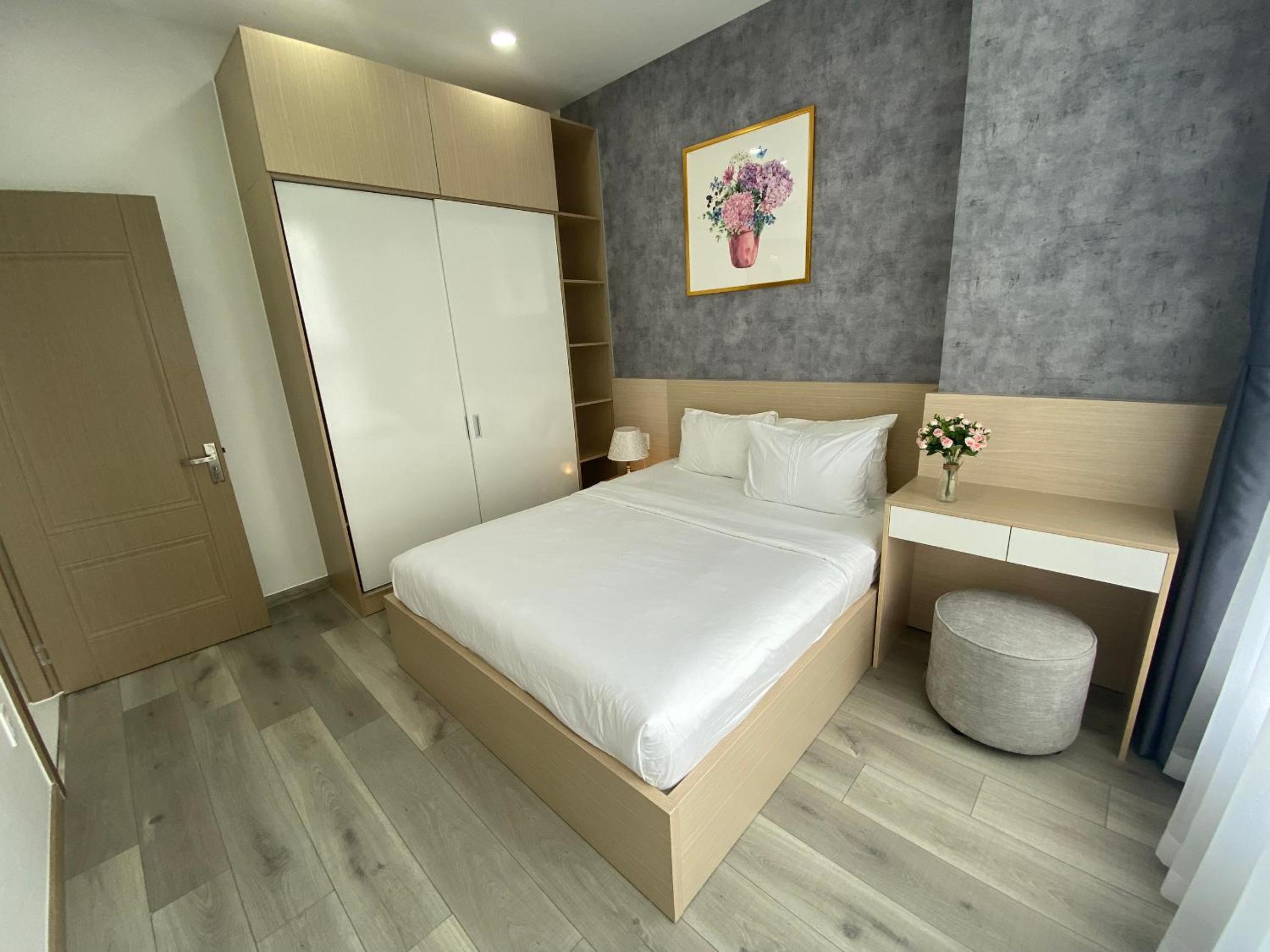 Convinia Luxury The Peak Midtown