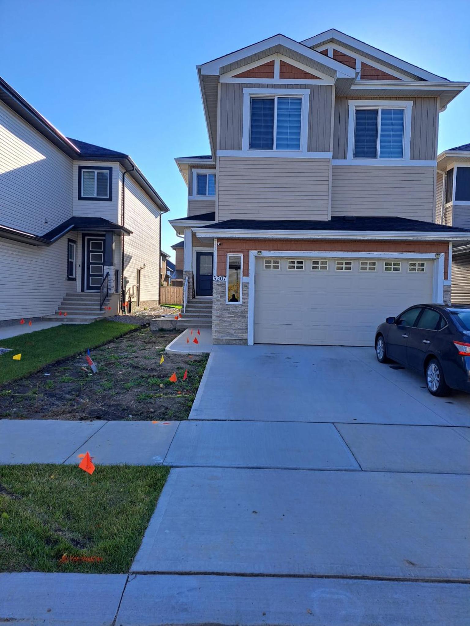 1 Bedroom Suite with private entrance and 10 minutes from Edmonton Airport