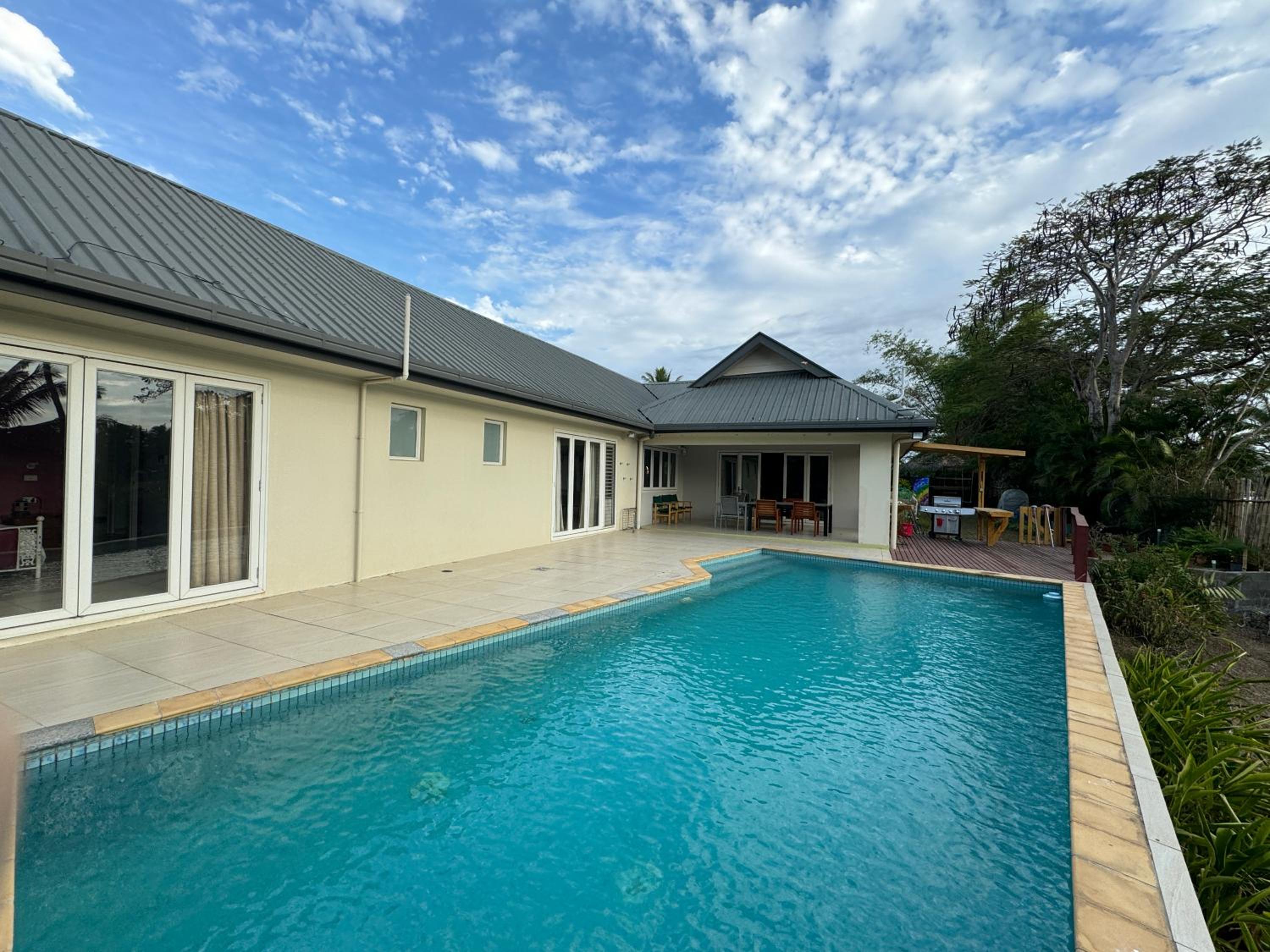 Denarau Villa