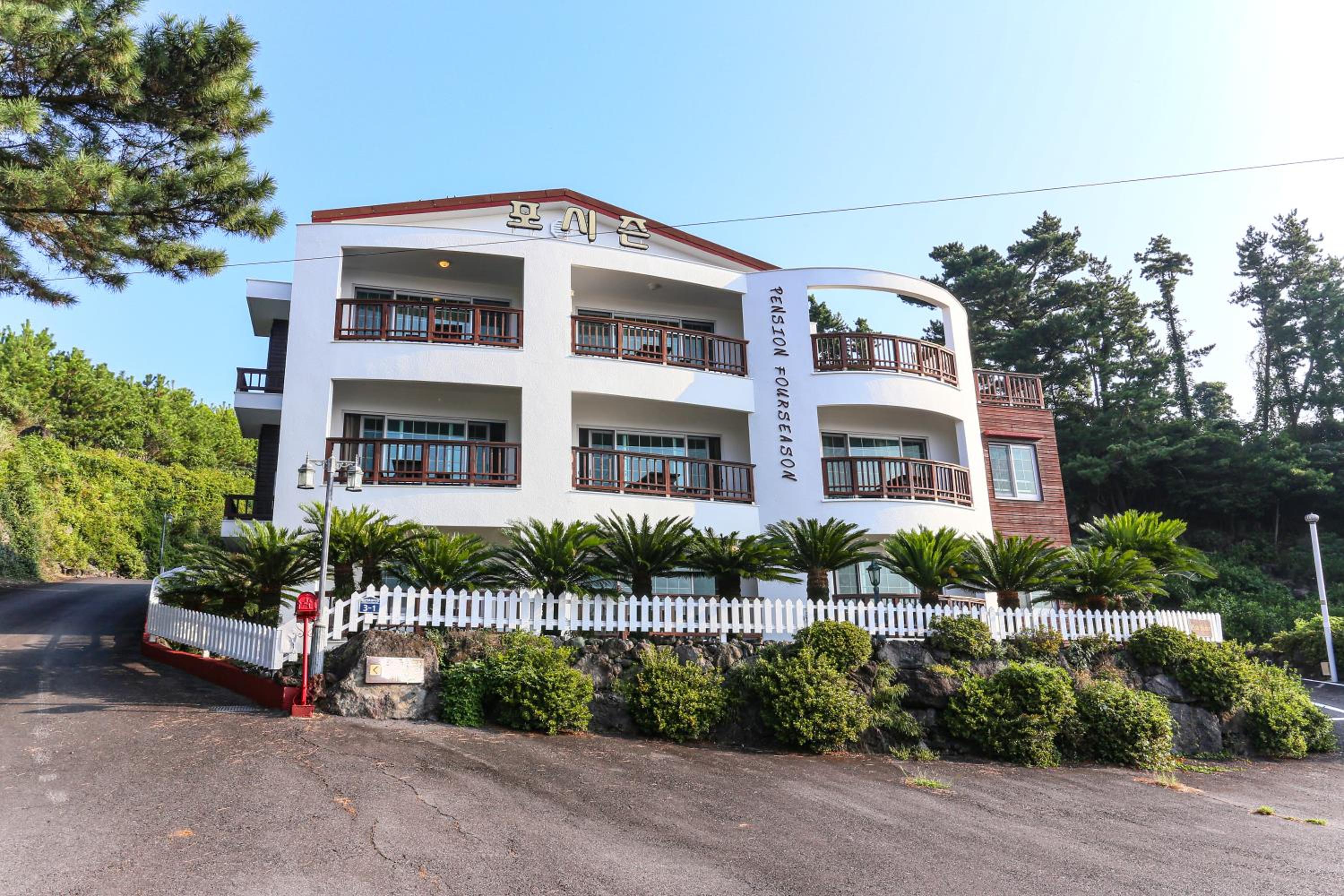 Four Season Pension, 西歸浦市 - 17
