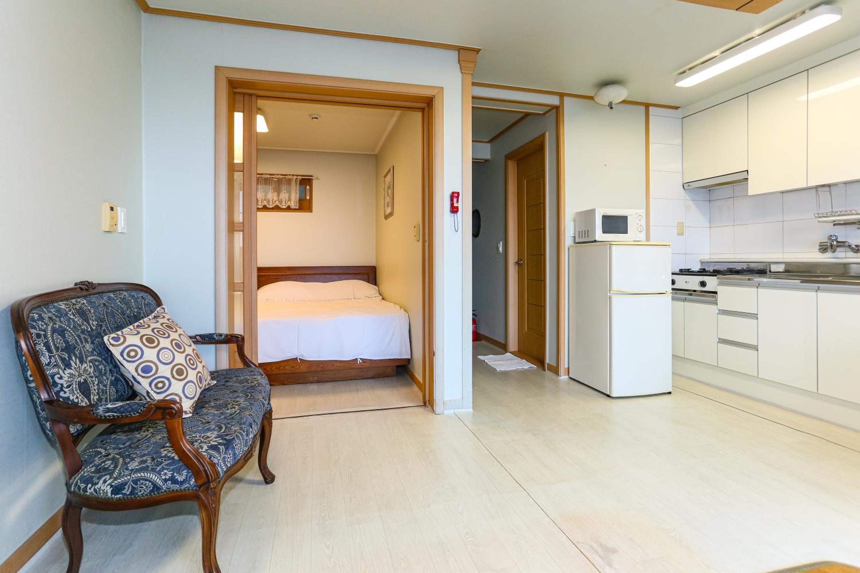 Four Season Pension