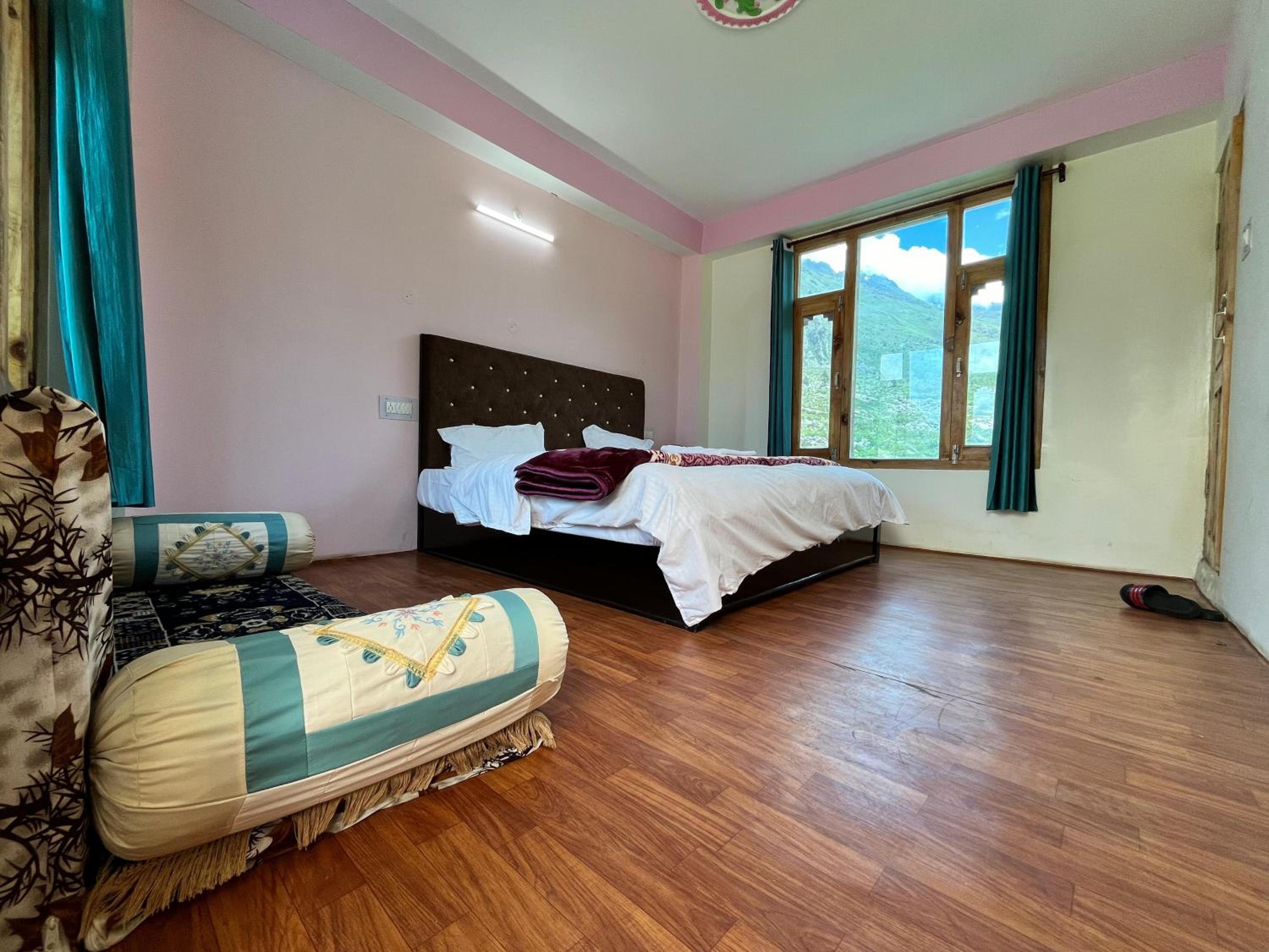 Zomsa Homestay Chitkul