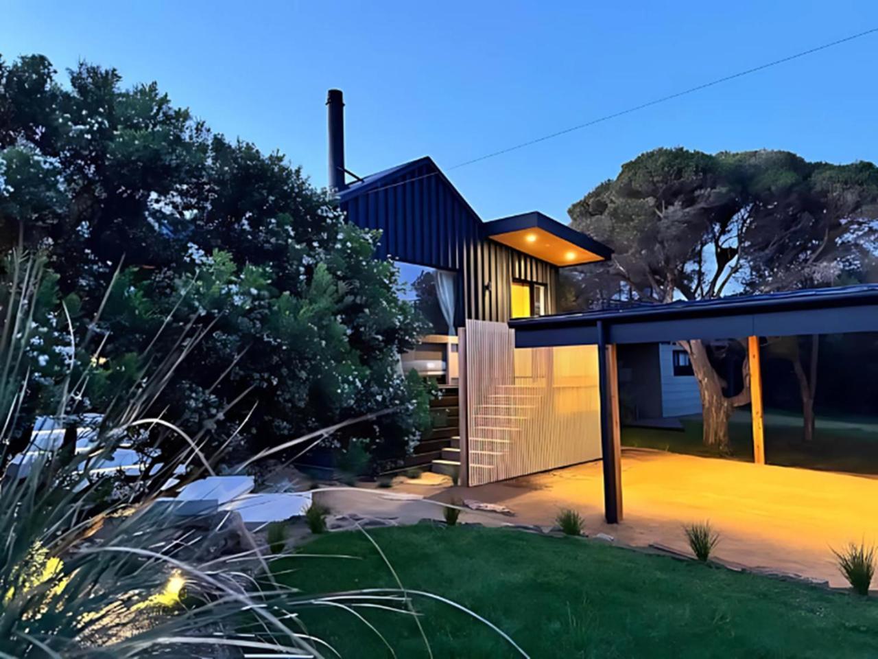 Kalina Couples Coastal Escape