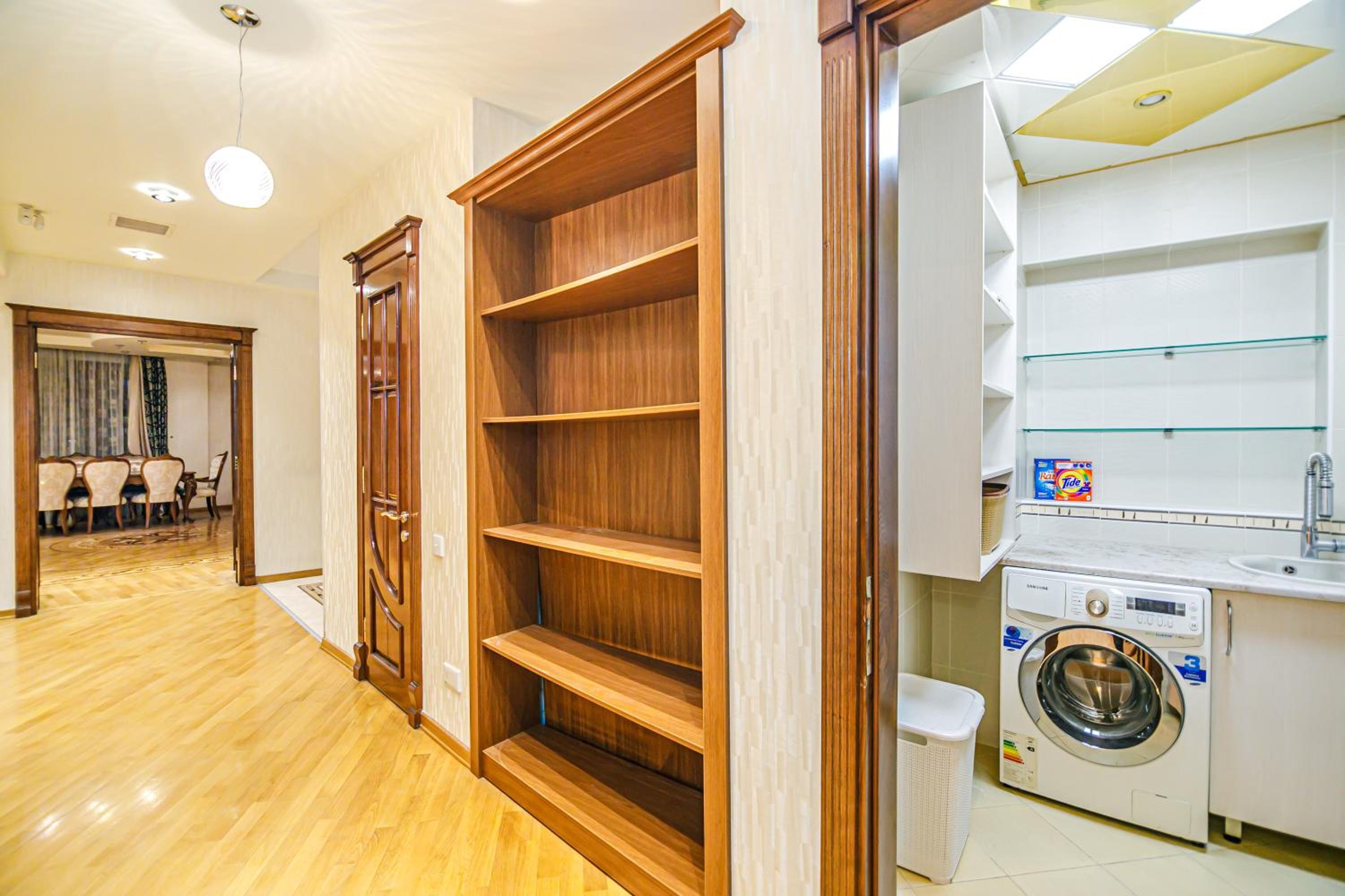 Sweet 4BR Apartment City Center