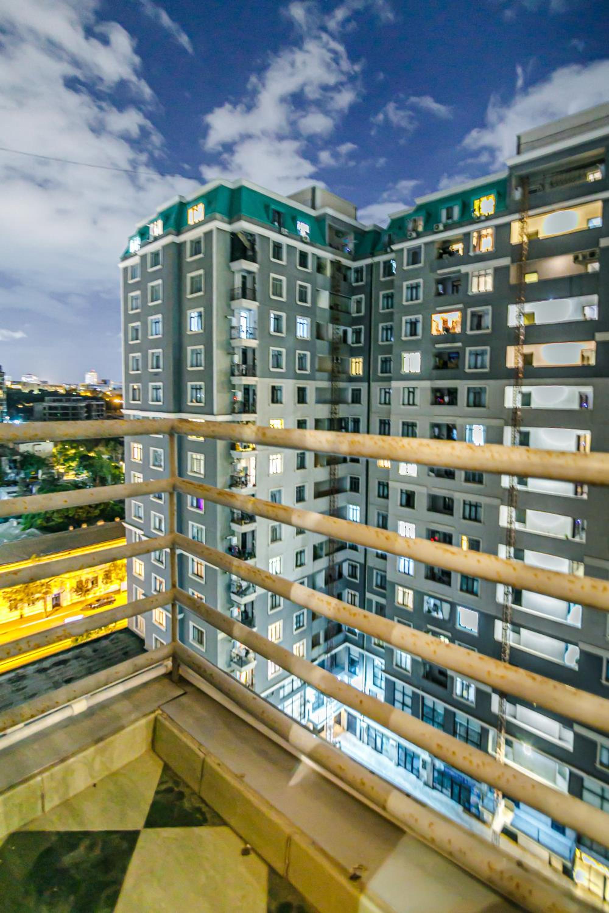 Sweet 4BR Apartment City Center