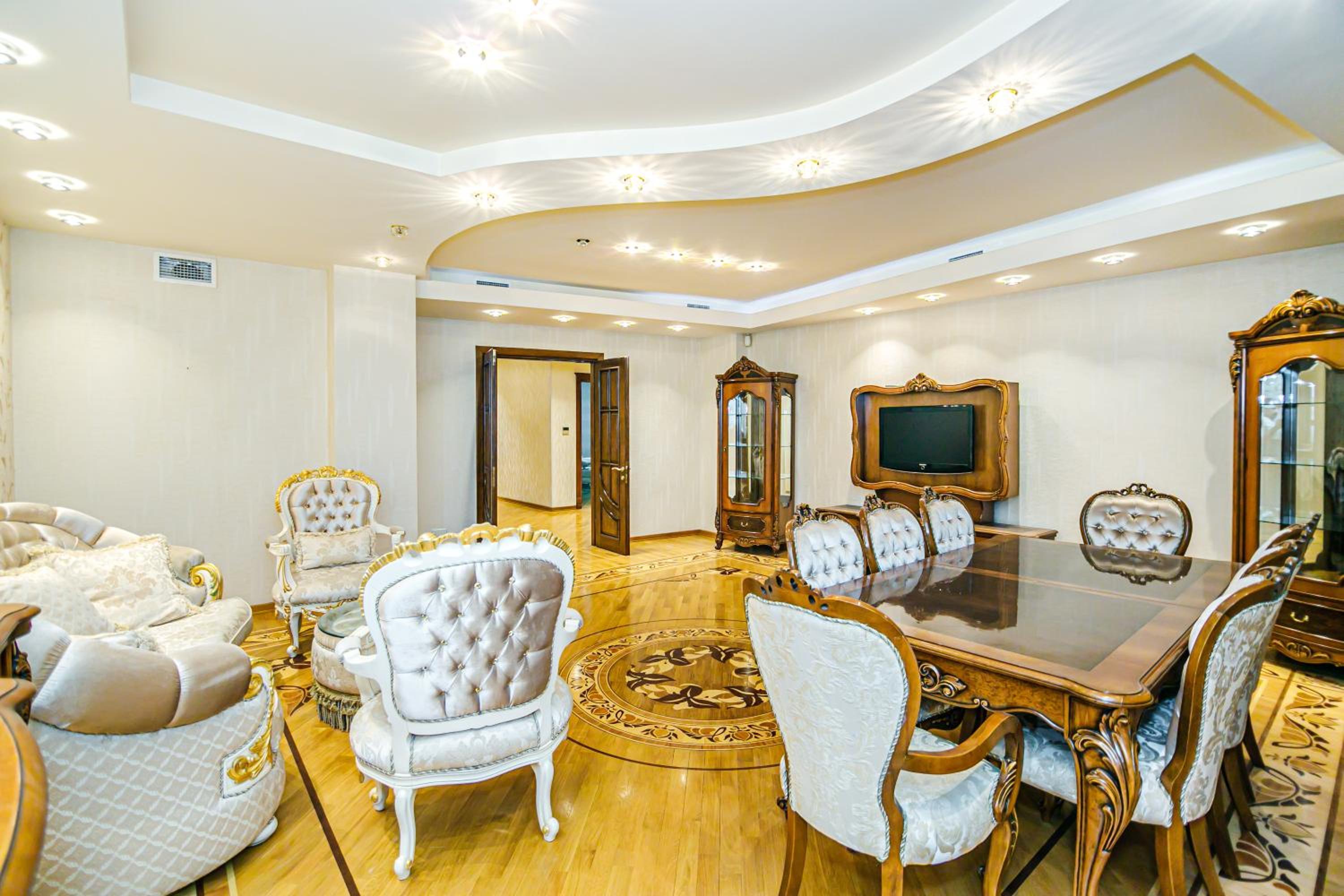 Sweet 4BR Apartment City Center