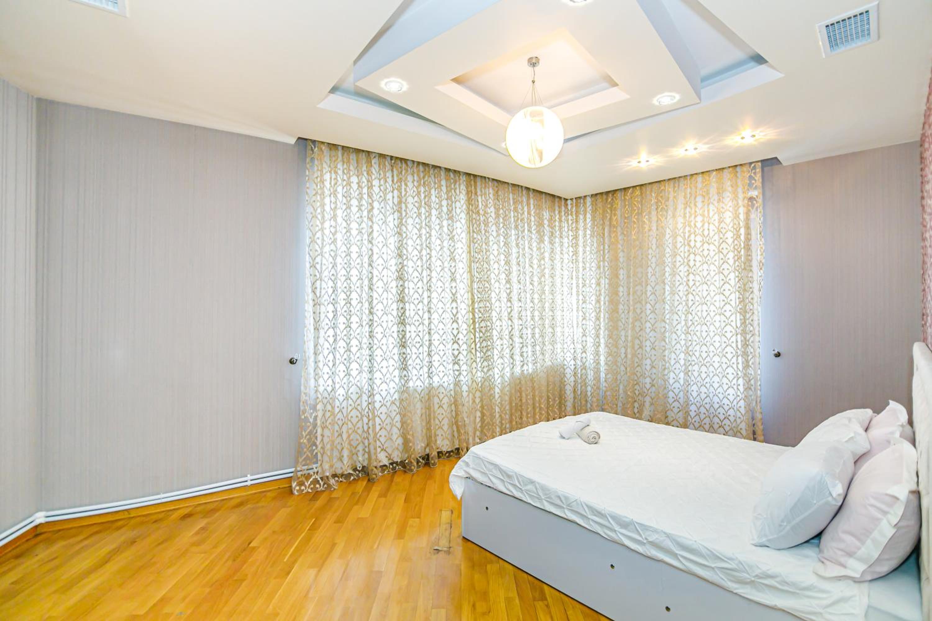 Sweet 4BR Apartment City Center