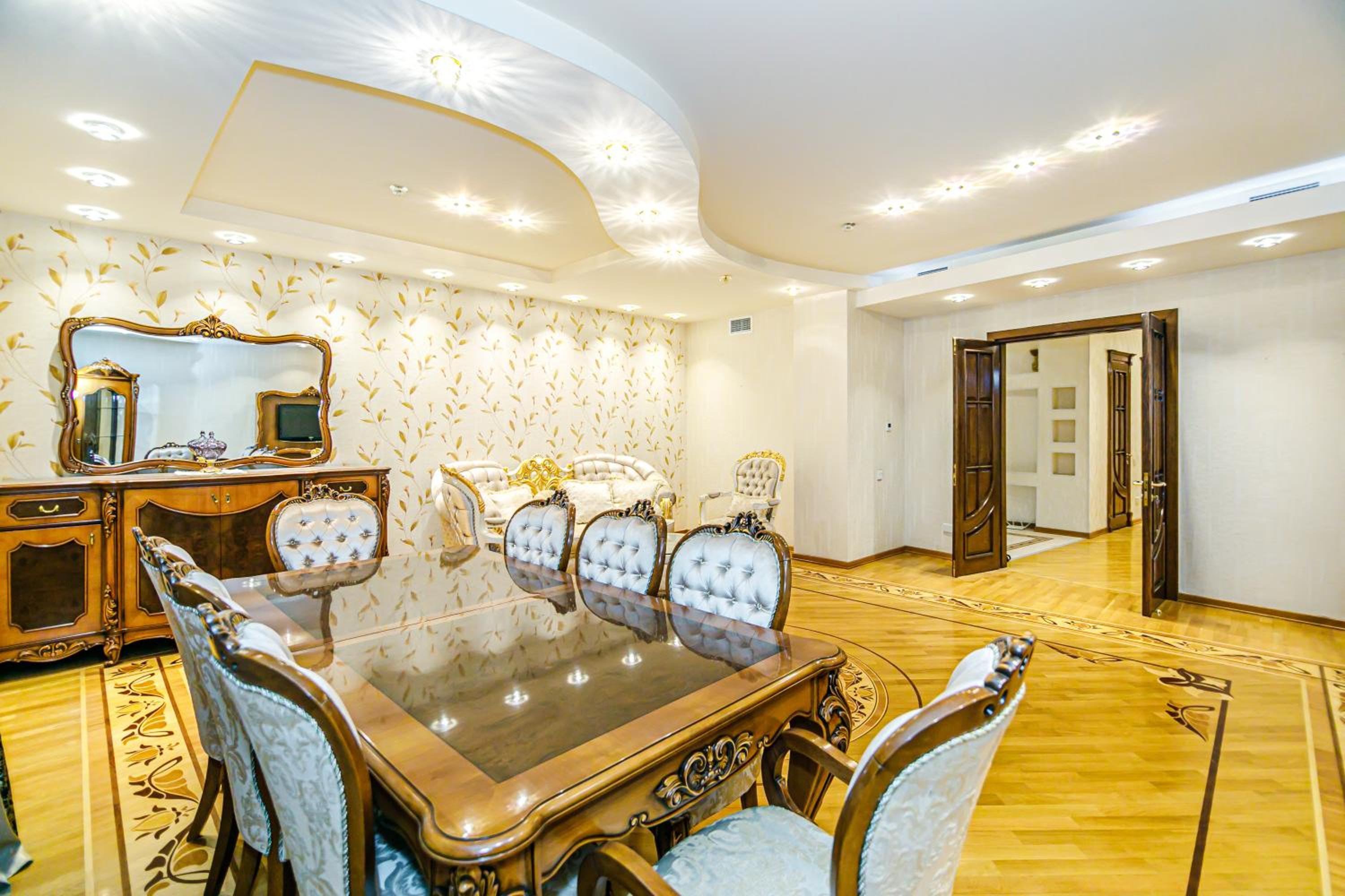 Sweet 4BR Apartment City Center