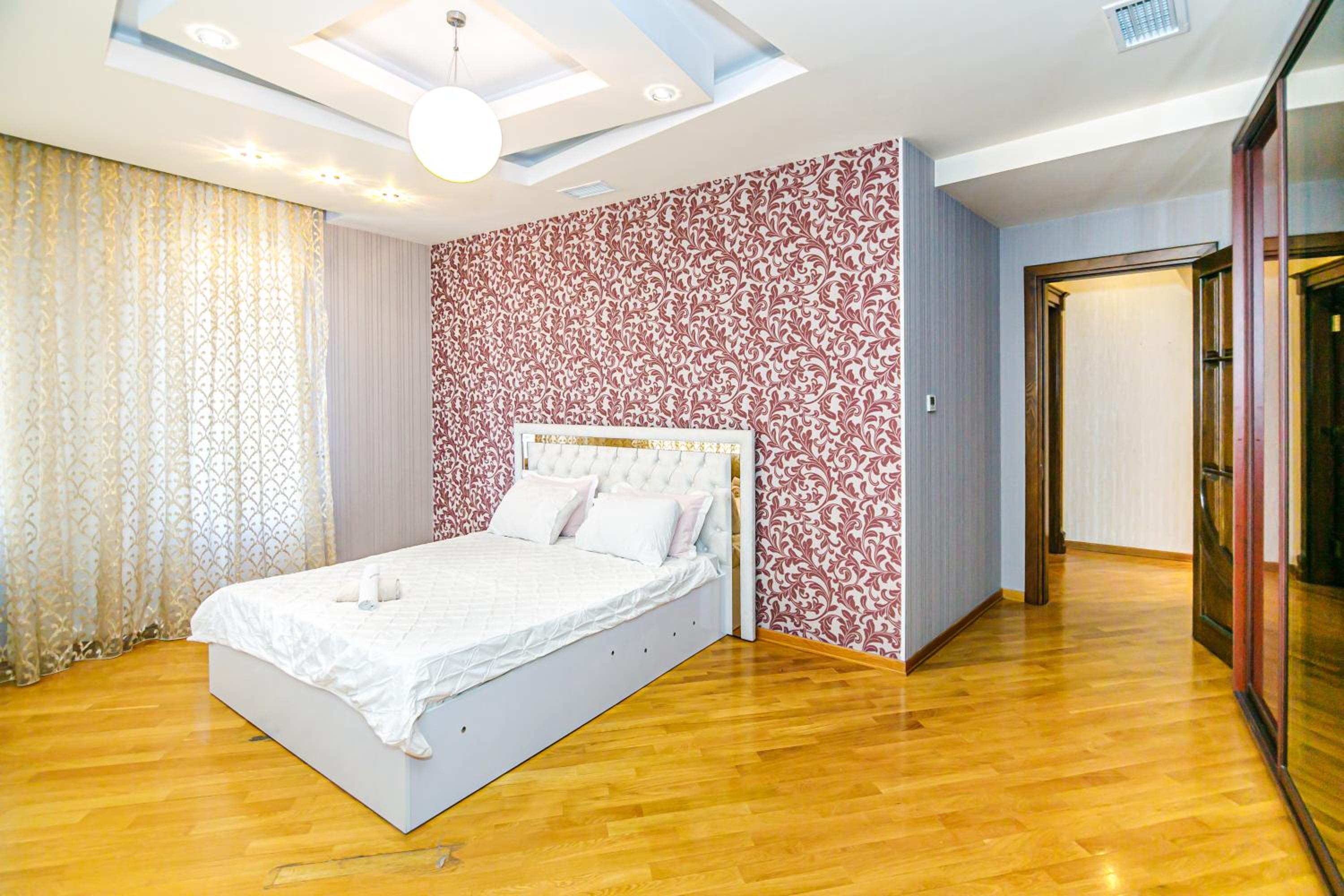 Sweet 4BR Apartment City Center