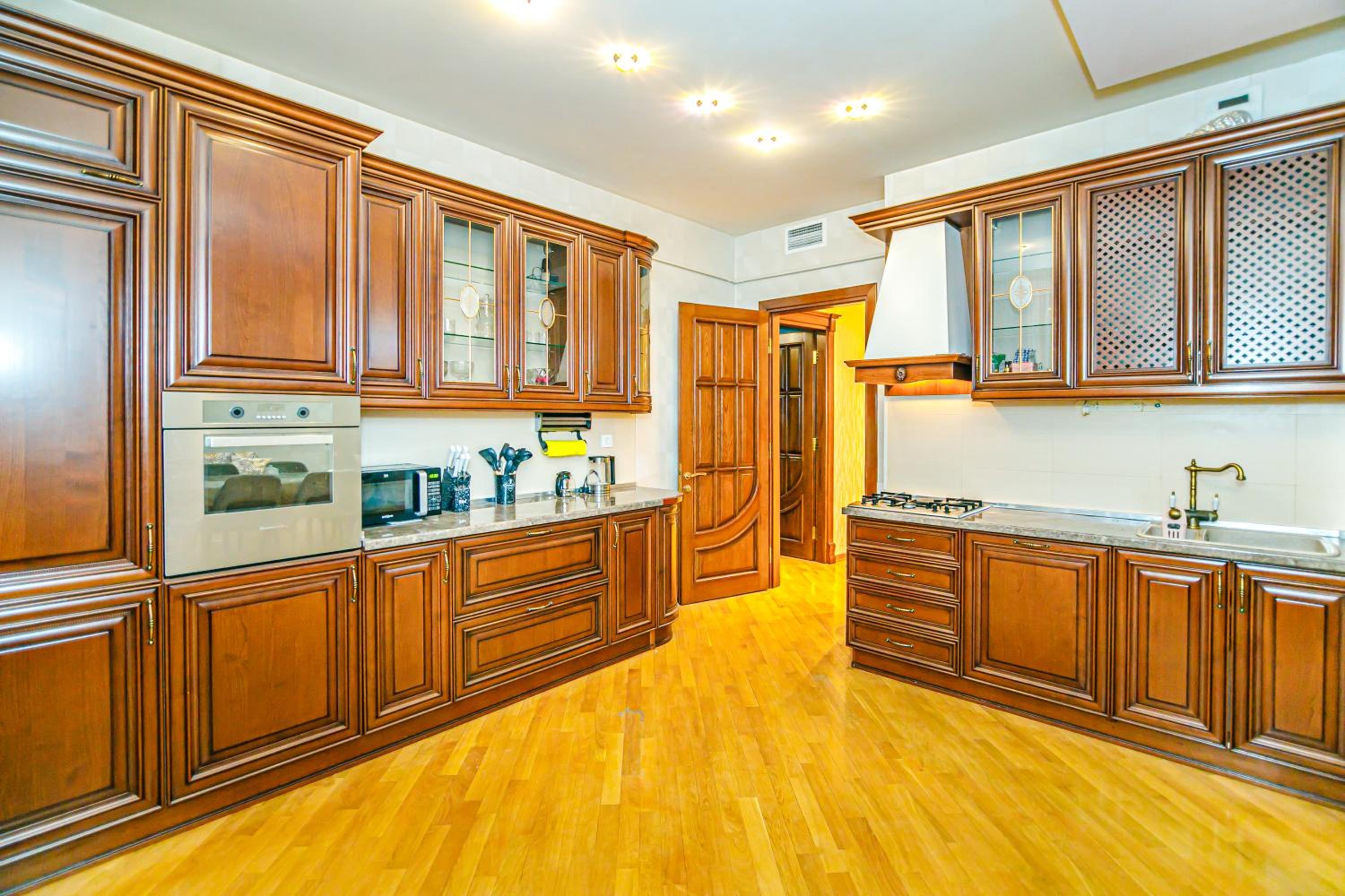 Sweet 4BR Apartment City Center