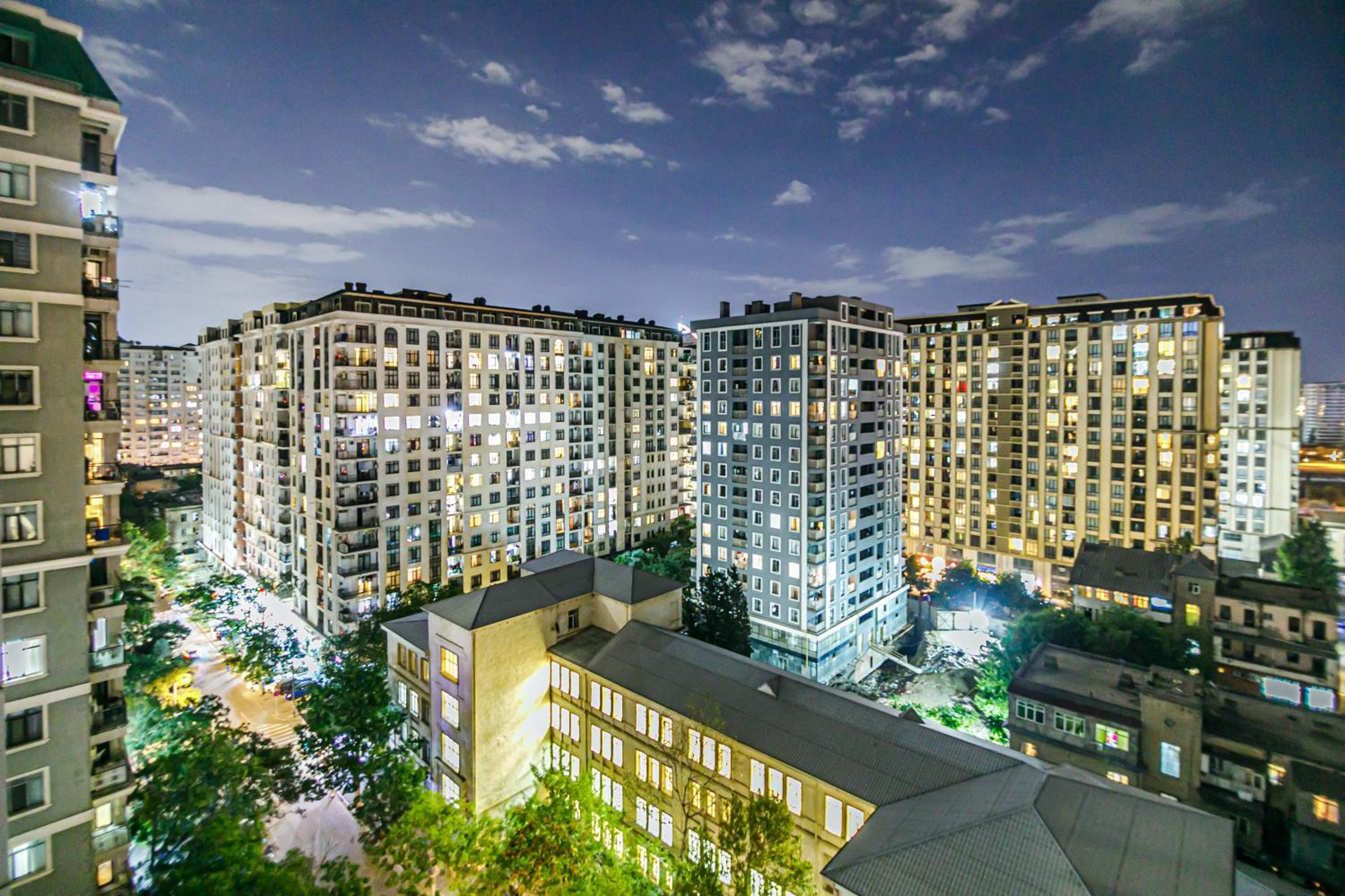 Sweet 4BR Apartment City Center