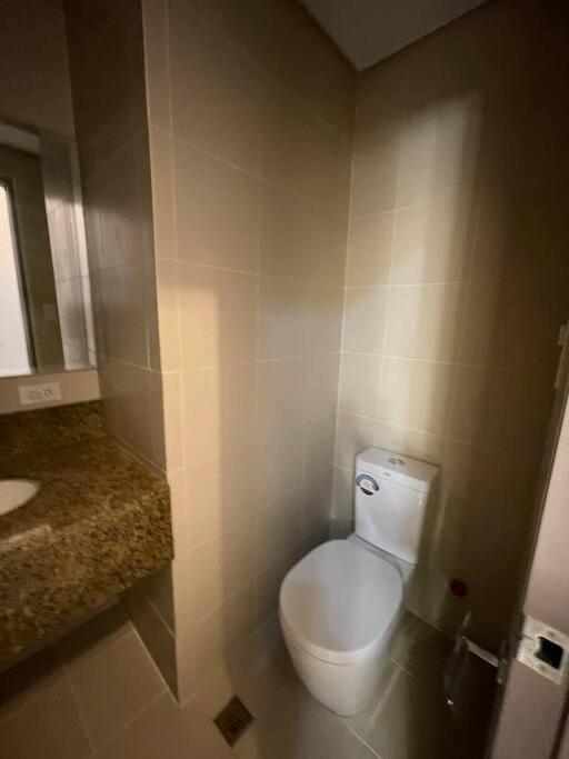 Luxurious 2BR in Uptown BGC view 2