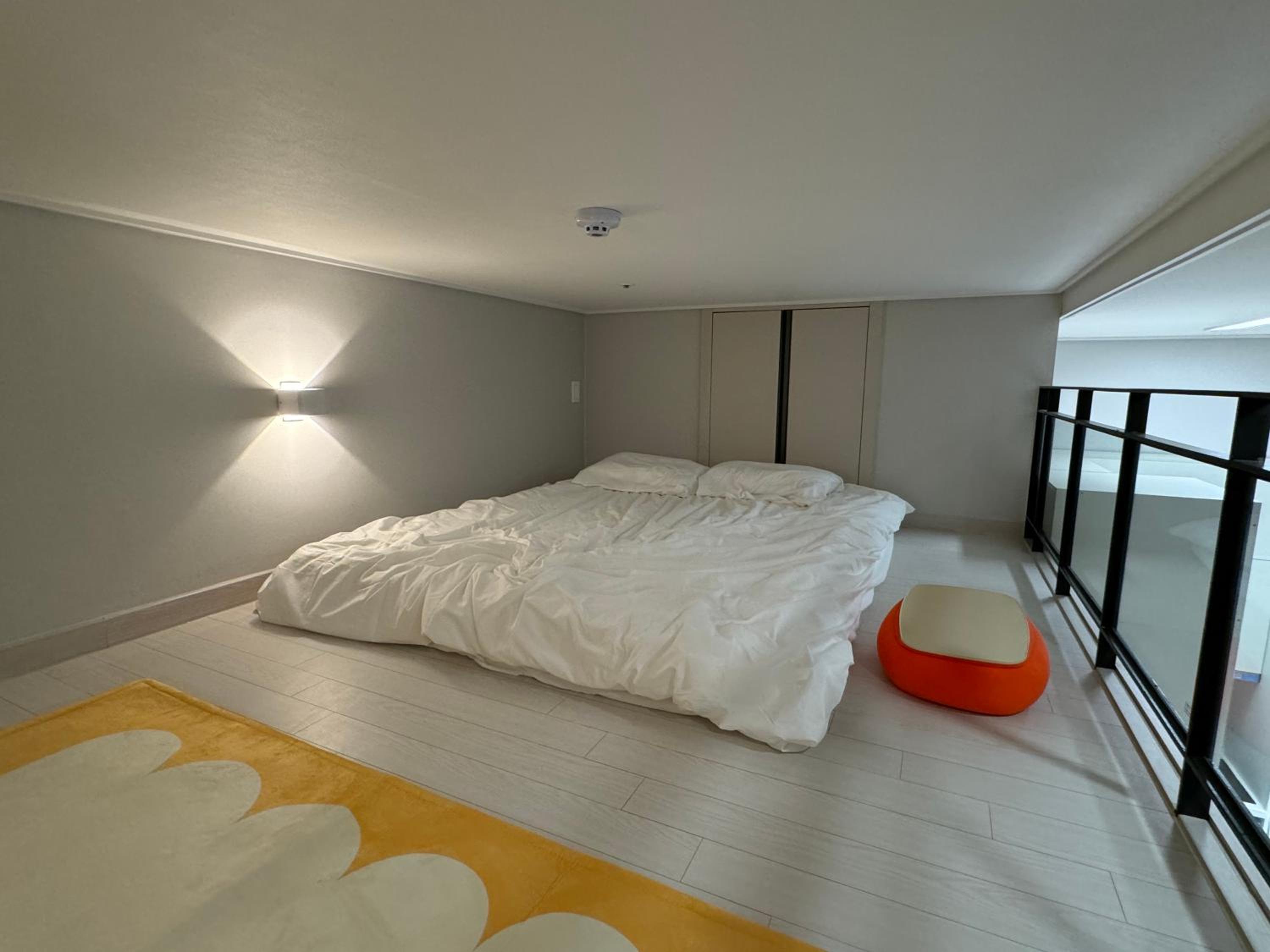 bedroom