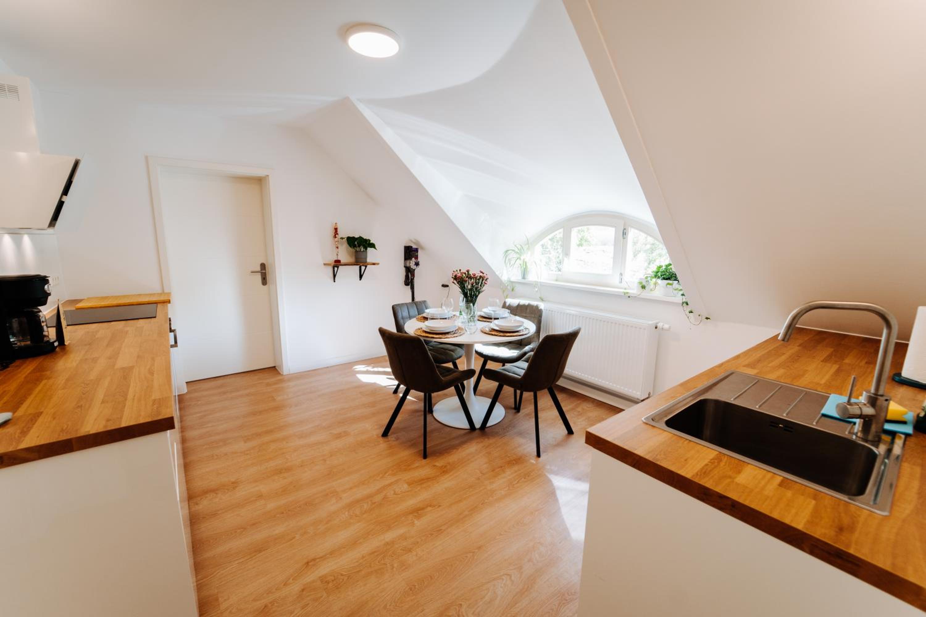 Villa Levin 65qm 4 Personen mit Pool WLAN und Parken