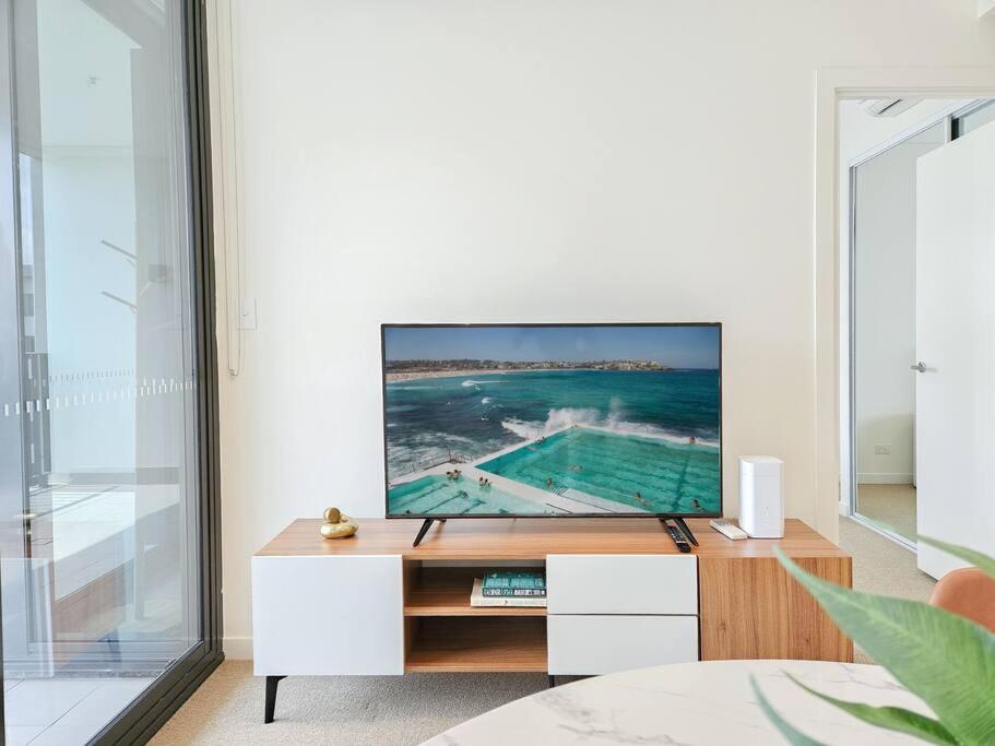 Living By Water Marina Square 2BR Apartment